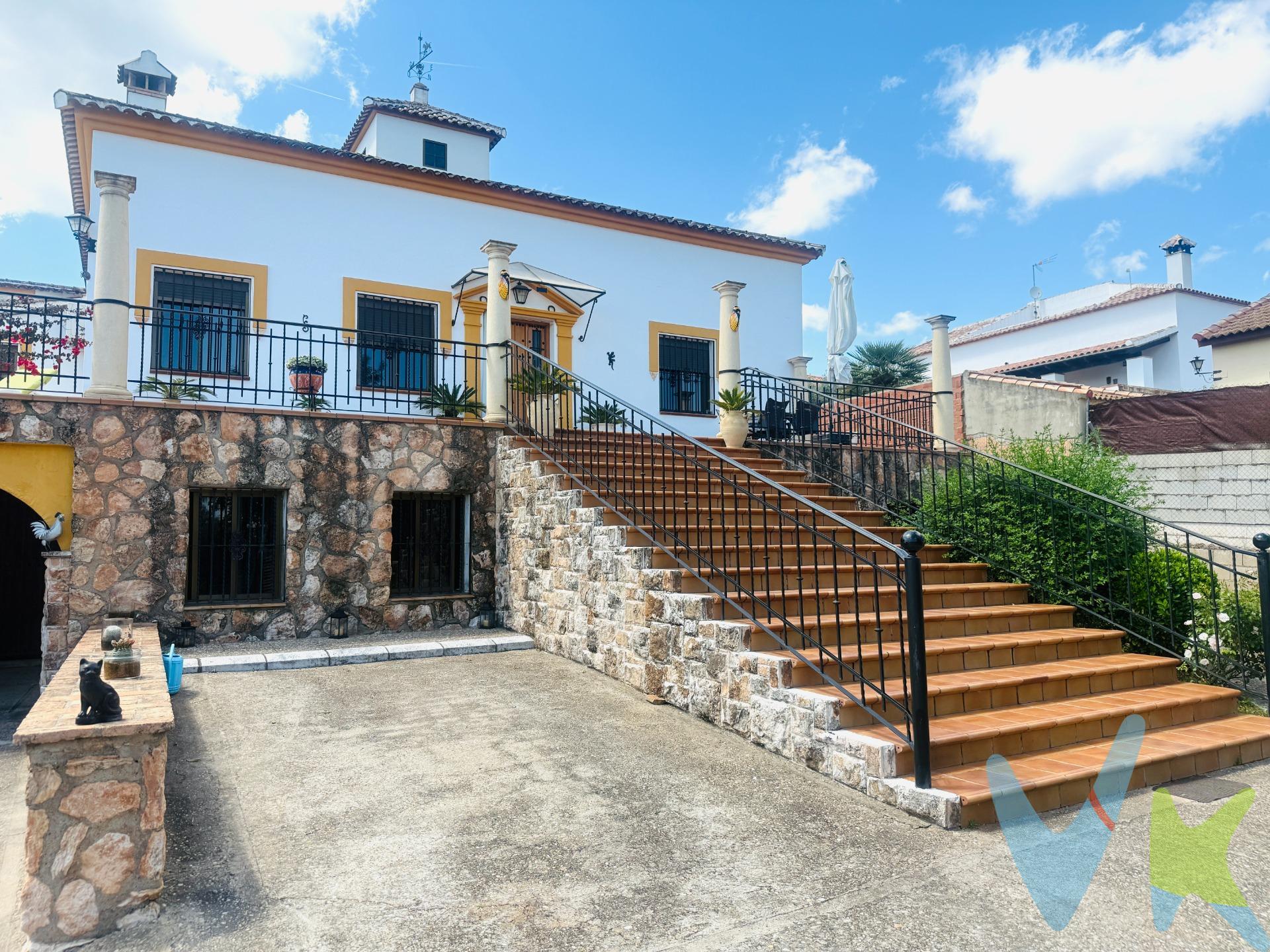 Maravilloso chalet Urbano y legal, e independiente con piscina en un lugar idílico como es en plena Sierra Morena (Córdoba), junto al Parque Natural de Hornachuelos y Presa del Bembézar. . DISTRIBUCIÓN Y CALIDADES. En una parcela de 2.283m² y con un total de 470m² construidos en total entre la vivienda principal, semisótano-cochera, porches (delantero y trasero), y zona de piscina.  La vivienda se encuentra distribuida en amplísimo salón con chimenea, cocina con lavadero desde el cual podemos acceder por escalera interior a semisótano, 3 amplios dormitorios dobles y un gran cuarto de baño. Dispone de un amplio porche/terraza descubierto y delantero donde deleitar a tus amigos y familiares con una maravillosas veladas. También existe otro porche cubierto trasero desde el cual accedemos a la zona trasera de la vivienda donde se encuentra la piscina y barbacoa.  . La vivienda tiene en planta baja o semisótano un total de casi 230m², casi diáfanos, con un baño completo, una habitación, y cuarto trastero o de aperos Esta planta tiene también chimenea. A este semisótano se le puede dar uso tanto de garaje como también construir una segunda vivienda, pues en la actualidad esta casi en bruto (excepto baño y habitación).  Esta parte de la vivienda tiene comunicación directa con escalera de caracol con la vivienda en planta superior. . En los exteriores encontramos amplios espacios con jardín, arboles frutales zona de barbacoa, terraza solárium con piscina, un pozo,...  . La vivienda se vende sin mobiliario, excepto los muebles de cocina. En perfecto estado de conservación, con unas calidades y acabados de primera. Lista para ser habitada y disfrutarla desde el primer día. . Zona: El chalet se encuentra en una zona residencial tranquila y perfectamente urbanizada, conectada con el núcleo principal del pueblo de Hornachuelos, donde allí encontrar todos los servicios necesarios para tu día a día: colegios, centro medico, farmacias, supermercados,... A 45 minutos en coche de Córdoba capital. . NO DEJES DE CONCERTARNOS UNA CITA.. TE ENAMORARAS DE ELLA!!. INFORMACIÓN RELEVANTE. Para cumplir con la normativa vigente tenemos a disposición del cliente el Documento Informativo Abreviado (DIA) así como la información mínima solicitada en el artículo 31 de la Ley 12/2023, de 24 de mayo, por el Derecho a la Vivienda. Los precios indicados no tienen caducidad, pero pueden ser alterados sin previo aviso. En caso de venta, el precio corresponde únicamente al inmueble. Los gastos de la compraventa serán según ley (Notaría, Registro de la Propiedad e Impuestos) y no están incluidos en el precio del inmueble reflejado, al igual que no están incluidos los honorarios de la Agencia Inmobiliaria. FINANCIACIÓN: Si lo desea, ponemos a su disposición un estudio profesional previo, gratuito y personalizado de financiación para la compra del inmueble. 
