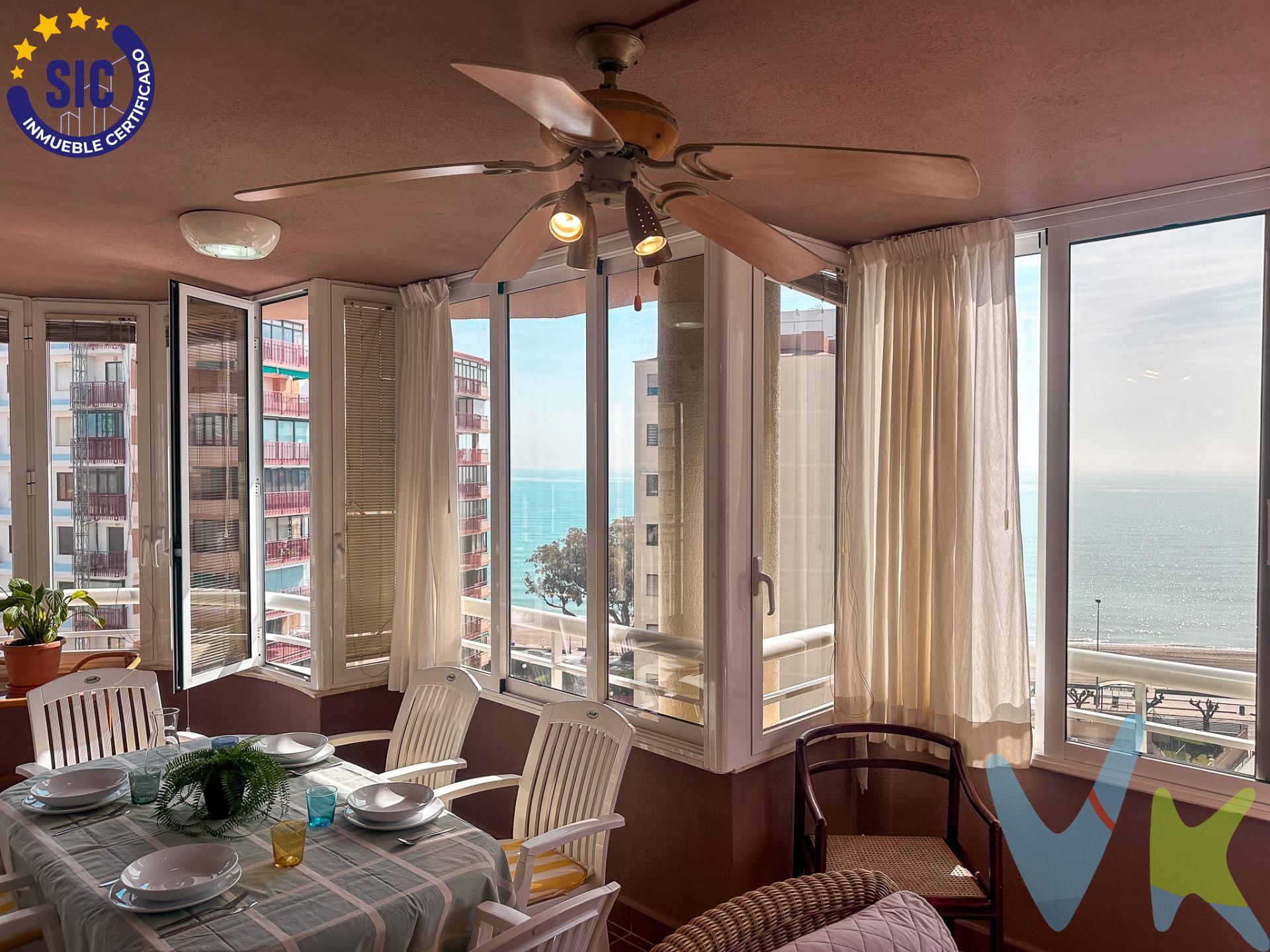 Este espectacular apartamento se encuentra ubicado en el edificio Viena, un ático esquinero situado en una privilegiada octava planta que ofrece impresionantes vistas a la playa de la zona Heliopolis. La propiedad cuenta con un amplio hall de entrada que da paso a un luminoso comedor-salón de 21 m², desde donde podrás acceder directamente a una maravillosa terraza privada  de 37 m², ideal para disfrutar del clima mediterráneo. El inmueble dispone también de dos acogedoras habitaciones dobles equipadas con armarios empotrados; destacando una habitación principal dotada de baño en suite. Además, hay otro baño completo adicional y cocina equipada junto a galería funcional. Se incluye trastero y garaje como parte esencial del paquete inmobiliario. Entre las comodidades sobresalen zonas comunes perfectamente mantenidas: piscina comunitaria para refrescarse durante los cálidos días estivales, pista tenis profesional , amplia área ajardinada perfecta para paseos al aire libre y espacio recreativo especialmente diseñado para niños que incluye columpios seguros y accesibles . A pocos pasos tendrás acceso rápido hacia múltiples servicios tales como autobuses, supermercados, cafeterías irresistibles , farmacias necesarias así como centros médicos o educativos cercanos brindándote todo lo necesario sin alejarte mucho. Esta oferta está presentada en exclusiva; solicitamos respetar privacidad no contactando directamente al propietario ni vecinos o empleados del edificio mientras tanto facilitaremos cualquier información requerida sobre esta maravillosa vivienda. En todos los casos los precios expuestos son más impuestos y gastos derivados de la transmisión del inmueble.