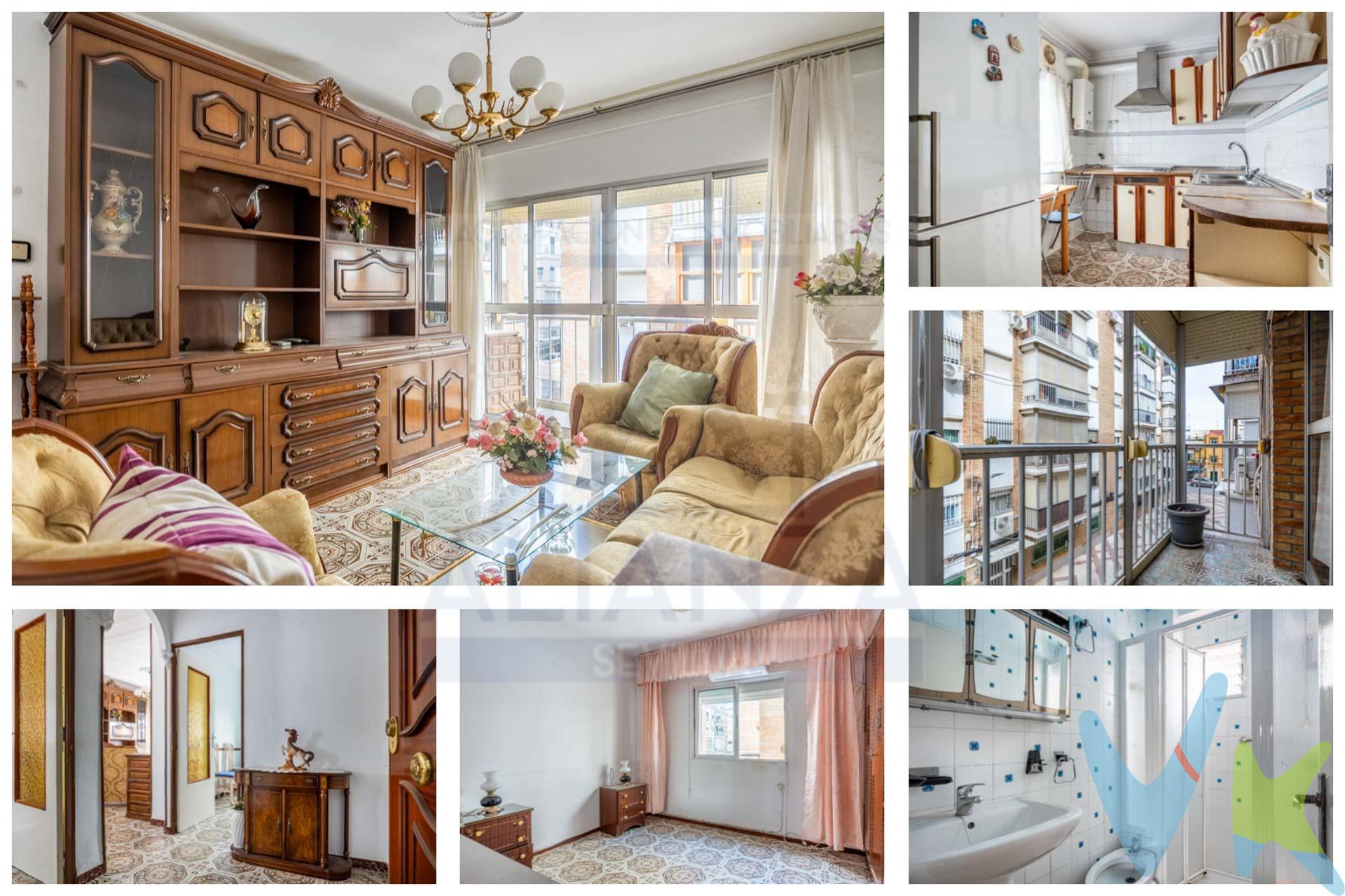 Piso en Venta en Camas. Descubre este piso a la venta ubicado en una zona privilegiada de Hiconsa - Camas. Con una superficie construida de 65 m², esta propiedad ofrece un gran potencial para aquellos que buscan personalizar su hogar según sus necesidades y gustos. Aunque requiere reformas, cuenta con tres habitaciones ideal para familias o como inversión inmobiliaria. Además, dispone de un baño completo y destaca por tener todas las habitaciones y el salón al exterior,  lo que permite disfrutar de luz natural durante todo el día. Su ubicación es inmejorable; situada en una calle peatonal cercana a pistas deportivas e instituciones educativas como colegios e institutos. La proximidad a farmacias y supermercados añade comodidad al día a día del futuro propietario. Para mayor facilidad hay acceso cercano al transporte público con autobuses disponibles. Este inmueble también incluye extras atractivos como terraza privada donde podrás relajarte después del trabajo o compartir momentos agradables con amigos y familiares. No pierdas la oportunidad de adquirir este espacio versátil ideal tanto para residir cómodamente cuanto invertir estratégicamente. En cumplimiento de las obligaciones de información previstas Disp. final 3ª de la Ley 10/2025, de 28 de diciembre, de servicios de atención a la clientela y transparencia, así como en la normativa sectorial vigente, y RD 218/2005 de Inf. de la Junta de Andalucía, el precio indicado no incluye los gastos e impuestos inherentes a la adquisición, los cuales se desglosan estimados o con posibilidad de calcularlos a continuación; los gastos más ajustados serán dados en el D.I.A. en la visita a inmuebles, o antes. *Gastos de Notaría: La Minuta se calculará según al arancel notarial oficial: Anexo I, del Real Decreto 1426/1989, de 17 de noviembre. Enlace: notariared.com/calculadora-gastos-compra-vivienda/. *Gastos de Registro de la Propiedad: La inscripción se facturará según el arancel oficial: ANEXO I, del Real Decreto 1427/1989, de 17 de noviembre. Igual enlace anterior. *Gastos de Gestión (Gestoría): Los honorarios por la tramitación administrativa, liquidación de impuestos e inscripción registral ascienden de forma estimativa a [363 € aprox.] (IVA incluido), aunque depende de cada caso, y su dificultad. *Honorarios Agencia del Vendedor: incluidos en el PVP. *Honorarios Agencia del comprador: La agencia prestará los servicios de información, asesoramiento y acompañamiento previstos en el Encargo de Servicios y en el F.I.A.(Ficha Información Abreviada) Si solicita servicios adicionales o personalizados, sus honorarios serán informados previamente, de forma individualizada y por escrito, conforme a la libertad de pactos y a la normativa vigente. *Si necesita Financiación, su banco le informará. *Impuesto sobre Transmisiones Patrimoniales (ITP): Se aplicará el tipo impositivo vigente en Andalucía (generalmente el 7%, sin perjuicio de tipos reducidos del 6%. 3,5%, etc, aplicables según las circunstancias personales del comprador o las características del inmueble). El impuesto se devenga sobre el superior entre: 1.- Valor de Referencia de Catastro; y 2.- Precio de venta. Puede calcular su situación personal en el portal oficial de la A.T. de Andalucía. enlace: juntadeandalucia.es/organismos/economiahaciendayfondoseuropeos/areas/tributos-juego/tributos/paginas/impuestos-cedidos-transmisiones.html. 