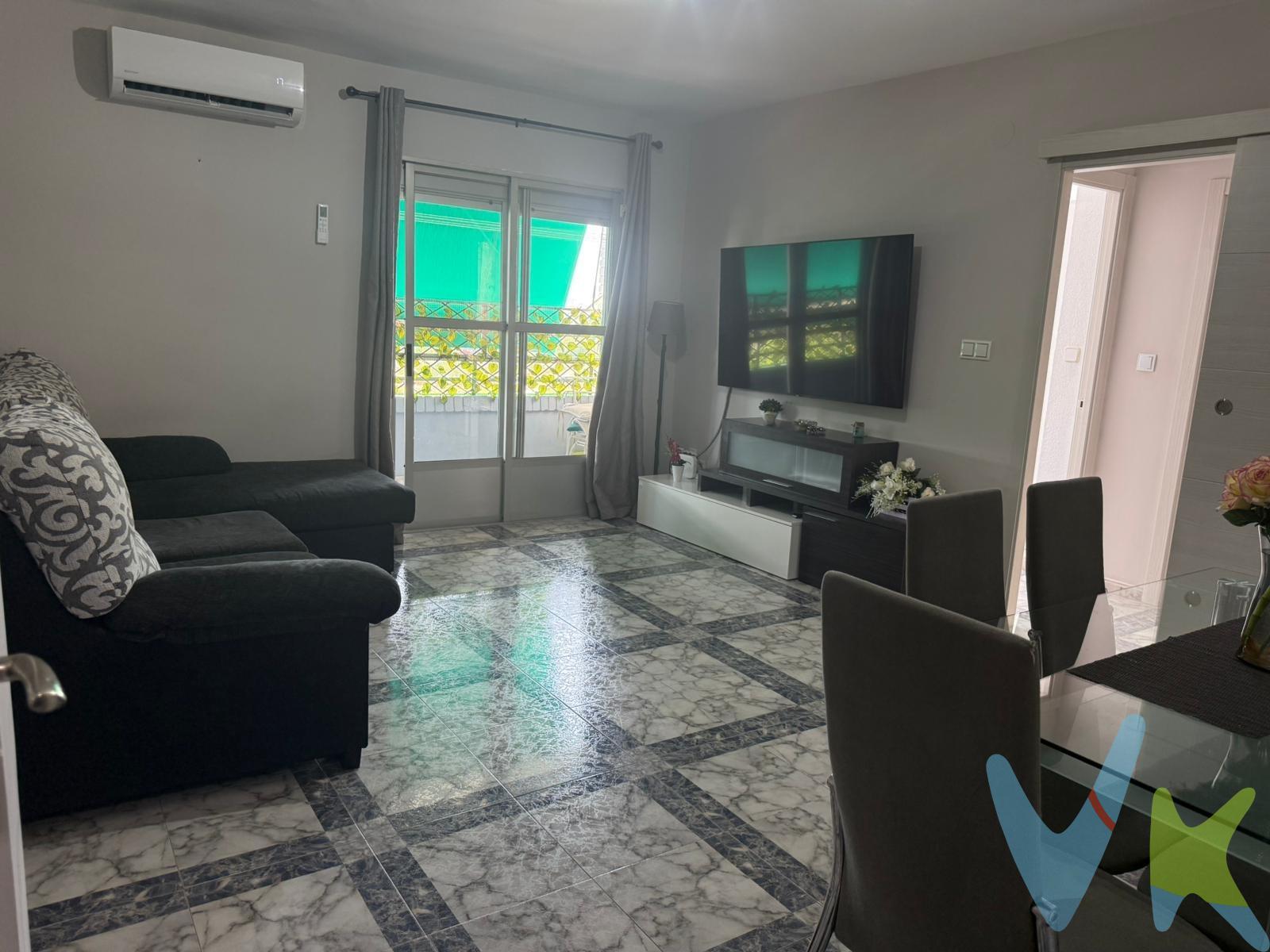 Crea el hogar que siempre has soñado, en este piso reformado en la zona de La Ermita, Molina de Segura**, una vivienda luminosa y bien ubicada, rodeada de todos los servicios necesarios para el día a día. La vivienda cuenta con un amplio y luminoso salón-comedor, con salida directa a un balcón con buenas vistas, equipado además con toldo, ideal para disfrutar del espacio exterior y de momentos de tranquilidad. Dispone de 3 habitaciones, siendo la principal especialmente cómoda y equipada con aire acondicionado, el salón-comedor también dispone de aire acondicionado, aportando mayor confort durante los meses de verano. Cuenta con 1 baño completo con pie de ducha, práctico y funcional. La cocina se entrega sin equipar, ni electrodomésticos, ofreciendo la posibilidad de adaptarla y equiparla al gusto del nuevo propietario. La vivienda se encuentra en la zona de la Ermita de Molina de Segura, en una zona con una amplia variedad de servicios y comodidades a pocos minutos: guarderías, colegios, restaurantes, centro de salud, gasolineras y comercios, entre otros. Además, cuenta con buen acceso a la autovía, facilitando los desplazamientos hacia Murcia y otras localidades de la zona. Visita sin compromiso!!. PVP: 98.500€. No incluye gastos, impuestos y demás gastos legalmente correspondan al comprador: ITP del 7,75% con carácter general; existen excepciones según normativa aplicable (1). Base imponible el mayor valor entre el precio de venta o el valor referencia catastral. Gastos Notaría y Registro: 1.900€ aprox. según complejidad y aranceles vigentes (2). Financiación: gastos de hipoteca, tasación y gatos bancarios a cargo del comprador, según su necesidad y elección. Servicio doble de intermediación: Honorarios inmobiliaria a cargo del comprador: 3% precio final con un mínimo de 3.000€, más IVA (21%), salvo acuerdo contrario tras negociación, no incluidos en PVP. Operación y condiciones de compraventa sujeta a aceptación expresa del vendedor. Para acceder a información y documentación legalmente exigible por el consumidor: https://www.inmotasa.es/consumidor/ .   Comercialización en multiexclusiva: Por mandato expreso del propietario, este inmueble se comercializa en multiexclusiva, lo que garantiza un acceso completo a la información, un servicio profesional y una gestión ordenada, sin interferencias de terceros. Si eres agente inmobiliario y tienes un cliente interesado, estaremos encantados de colaborar.    Una compra tranquila y bien acompañada: Al contactar directamente con nosotros, evitarás molestias innecesarias a la propiedad. Nos encargamos de toda la intermediación, facilitándote la documentación, la información necesaria y un trato cercano, claro y sin complicaciones.  (1) Para una información exhaustiva sobre el funcionamiento, tipos impositivos y bonificaciones del ITP en la Región de Murcia, puedes consultar el portal oficial de la Agencia Tributaria Autonómica en el siguiente enlace: agenciatributaria.carm.es/ITPAJD. (2) Tarifas notariales y registrales reguladas en Anexo I Del Real Decreto 1426/1989 y, Anexo I Del Real Decreto 1427/1989, respectivamente.