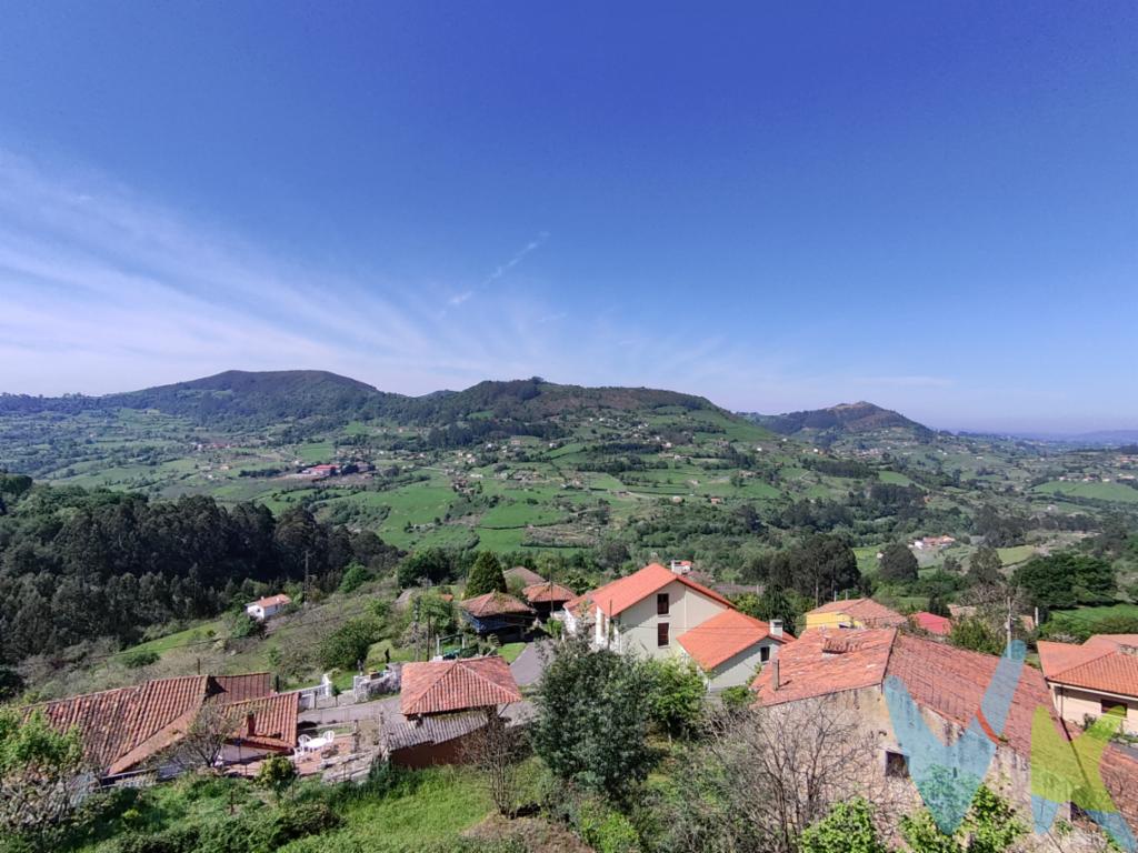  **Espectacular Finca Edificable en Venta en Caldones, Gijón**Nos complace presentar una excepcional oportunidad para adquirir una finca única situada en la zona de Caldones Gijón.Esta propiedad destaca por su amplitud y potencial, proporcionando un espacio ideal para desarrollar el hogar de sus sueños o invertir en un proyecto inmobiliario prometedor.Ubicada en un entorno privilegiado, la finca cuenta con una amplia parcela que se extiende a lo largo de 1258 metros cuadrados, donde podrás construir hasta  300 metros son totalmente edificables. La ventaja de disponer de una superficie tan generosa le permite adaptarse a diversas posibilidades arquitectónicas, ofreciendo la flexibilidad necesaria para construir una propiedad que se ajuste a sus necesidades y deseos.El entorno tranquilo y residencial con una vistas espectaculares garantiza una calidad de vida inmejorable.La conexión con todos los servicios públicos al lado de la finca  es un aspecto que sin duda simplifica y agiliza cualquier proyecto edificable que se desee emprender.A pocos minutos del núcleo urbano de Gijón, la finca ofrece la paz de un entorno rural sin renunciar a la comodidad de estar cerca de la ciudad Gijón Las posibilidades de ocio en la naturaleza son amplias, ya que esta zona de Gijón es conocida por su belleza paisajística y sus rutas para practicar senderismo y ciclismo.Invertir en esta finca no solo supone hacerse con un valioso terreno edificable, sino también la oportunidad de conseguir un pedazo del paraíso asturiano. Los que visiten esta propiedad comprenderán rápidamente su potencial y el valor que una finca así puede añadir a su vida.No pierda la oportunidad de conocer de primera mano las ventajas y el atractivo de este inmueble. Para más información o para concertar una visita personalizada, no dude en ponerse en contacto con nosotros,estamos a su disposición para hacer realidad su sueño de adquirir un excepcional terreno edificable en Gijón.En el Precio no están incluidos los gastos de ITP ,Notaria y Registro