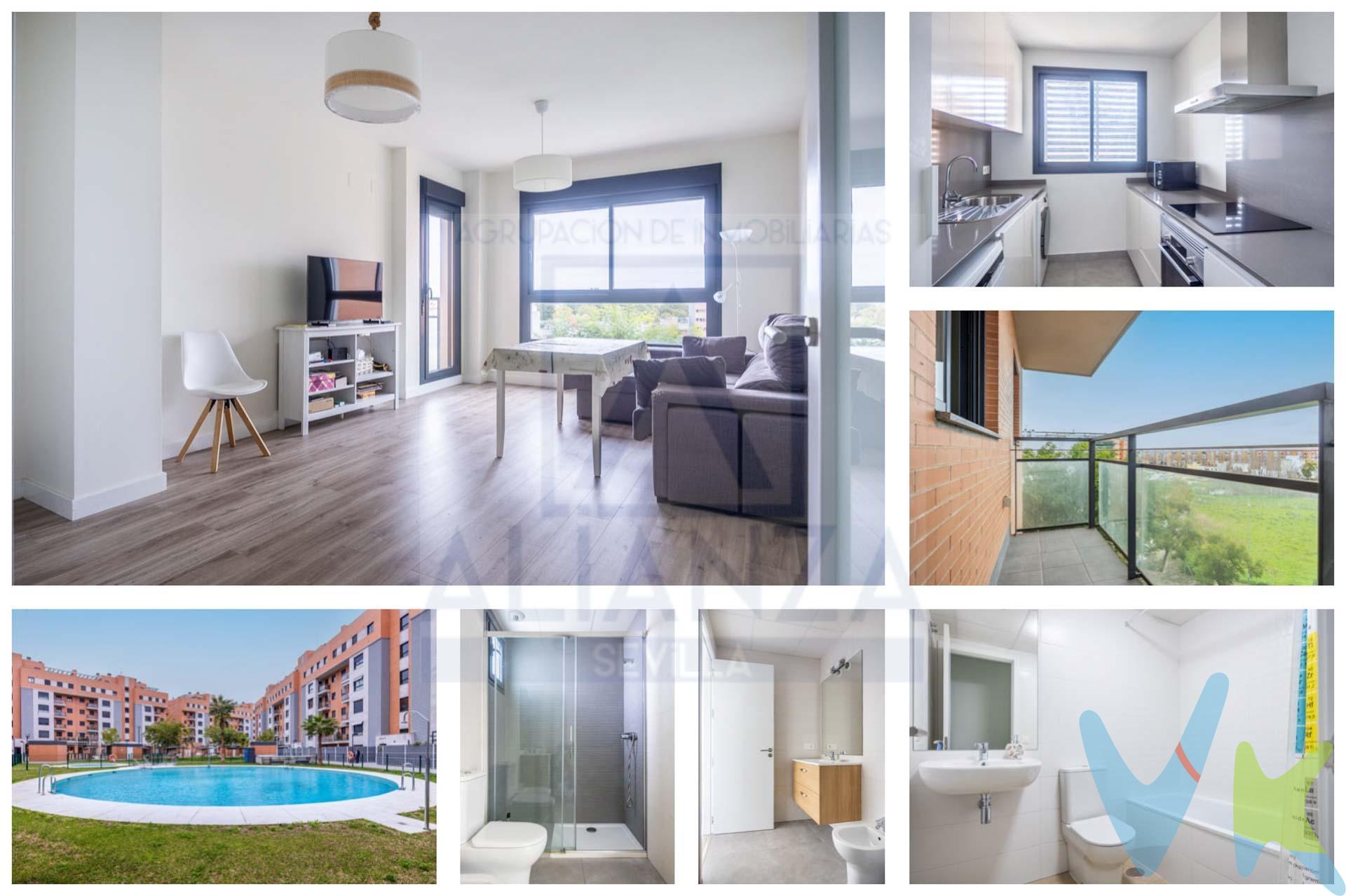 🏡 Exclusiva vivienda en zona privilegiada de Camas. Lista para entrar a vivir. Te presentamos este espectacular piso exterior ubicado en una de las zonas más demandadas de Camas, donde el confort, la calidad y la tranquilidad se unen para ofrecerte un hogar excepcional. ✨ Detalles que marcan la diferencia como 4 amplios dormitorios muy luminosos, ideales para familias o para crear espacios de trabajo o estudio. 2 baños completos, uno de ellos en suite, diseñados para aportar funcionalidad y confort. Gran salón comedor, amplio, luminoso y perfecto para disfrutar de momentos en familia. Cocina independiente, práctica y con gran capacidad de almacenaje. Plaza de garaje y trastero incluidos, una auténtica comodidad. 🏅 Calidades premium. Cierres de aluminio con Climalit, que garantizan máximo aislamiento térmico y acústico. Tarima flotante, elegante y cálida en toda la vivienda. Aerotermia, una de las soluciones más eficientes y modernas del mercado. Aire centralizado frío/calor, para tu confort durante todo el año. Todo completamente exterior, con luz natural en todas las estancias. 🌿 Zonas comunes pensadas para disfrutar. Piscina comunitaria, ideal para refrescarte y relajarte. Amplias zonas verdes cuidadosamente mantenidas. Zona infantil, un espacio seguro y divertido para los más pequeños. 📍 Ubicación inmejorable. Situado en una zona privilegiada de Camas, con todos los servicios a un paso: supermercados, colegios, centros deportivos, transporte público, comercios y zonas de ocio. Una ubicación estratégica que te permite disfrutar de tranquilidad sin renunciar a la comodidad del día a día. En cumplimiento de las obligaciones de información previstas Disp. final 3ª de la Ley 10/2025, de 28 de diciembre, de servicios de atención a la clientela y transparencia, así como en la normativa sectorial vigente, y RD 218/2005 de Inf. de la Junta de Andalucía, el precio indicado no incluye los gastos e impuestos inherentes a la adquisición, los cuales se desglosan estimados o con posibilidad de calcularlos a continuación; los gastos más ajustados serán dados en el D.I.A. en la visita a inmuebles, o antes. *Gastos de Notaría: La Minuta se calculará según al arancel notarial oficial: Anexo I, del Real Decreto 1426/1989, de 17 de noviembre. Enlace: notariared.com/calculadora-gastos-compra-vivienda/. *Gastos de Registro de la Propiedad: La inscripción se facturará según el arancel oficial: ANEXO I, del Real Decreto 1427/1989, de 17 de noviembre. Igual enlace anterior. *Gastos de Gestión (Gestoría): Los honorarios por la tramitación administrativa, liquidación de impuestos e inscripción registral ascienden de forma estimativa a [363 € aprox.] (IVA incluido), aunque depende de cada caso, y su dificultad. *Honorarios Agencia del Vendedor: incluidos en el PVP. *Honorarios Agencia del comprador: La agencia prestará los servicios de información, asesoramiento y acompañamiento previstos en el Encargo de Servicios y en el D.I.A. Si solicita servicios adicionales o personalizados, sus honorarios serán informados previamente, de forma individualizada y por escrito, conforme a la libertad de pactos y a la normativa vigente. *Si necesita Financiación, su banco le informará. *Impuesto sobre Transmisiones Patrimoniales (ITP): Se aplicará el tipo impositivo vigente en Andalucía (generalmente el 7%, sin perjuicio de tipos reducidos del 6%. 3,5%, etc, aplicables según las circunstancias personales del comprador o las características del inmueble). El impuesto se devenga sobre el superior entre: 1.- Valor de Referencia de Catastro; y 2.- Precio de venta. Puede calcular su situación personal en el portal oficial de la A.T. de Andalucía. enlace: www.juntadeandalucia.es/organismos/economiahaciendayfondoseuropeos/areas/tributos-juego/tributos/paginas/impuestos-cedidos-transmisiones.html. 
