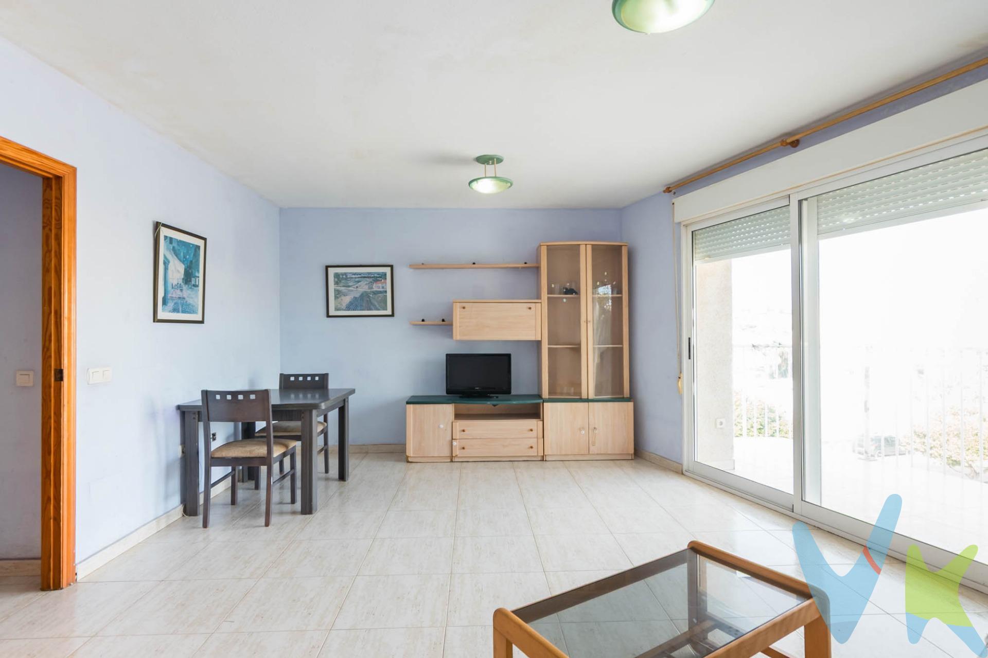 Crea el hogar que siempre has soñado, en este gran piso localizado en Puerto de Mazarrón, a apenas 400 metros de la playa. La vivienda se localiza en un entorno estratégico, donde tiene a la mano todos los servicios necesarios, al tiempo que tiene las playas a una distancia suficiente para estar fuera del bullicio turístico.. pero a un paseo de 5 minutos de estar pisando la arena!. Son 96 metros construidos, donde la luz y el espacio reinan, tres habitaciones dobles, una de ellas con un baño completo en suite, otro baño  para el resto de la vivienda y un gran salón comedor con una espectacular terraza  que preside toda la casa. Da a dos calles con lo que la ventilación cruzada está asegurada!. Consultar precio para garaje en el edificio. Para terminar te queremos comentar algo: ¡Descubre una aventura inmobiliaria que combina calidad, pasión y profesionalidad! La confianza que los propietarios han depositado en nosotros es un testimonio de nuestro compromiso en brindarte un servicio excepcional. Aquí viene el detalle especial: al contactarnos directamente, evitarás molestarlos, nosotros seremos tus intermediarios y te proporcionaremos toda la asistencia necesaria. Estamos aquí para facilitarte la documentación e información que requieras, y te prometemos un trato cálido y sin complicaciones. Te informaremos detalladamente de todos los aspectos, incluyendo gastos de la compra y honorarios de agencia que no están incluidos en el precio, para garantizar tu comodidad y tranquilidad durante todo el proceso. Esa es nuestra esencia, proporcionarte #Calma: “Estado ideal de tranquilidad que tendrás al comprar tu casa con nosotros”. Queremos que sepas que tanto la descripción del inmueble como las imágenes que ves son valiosas referencias informativas, en ningún caso tienen carácter contractual. Asimismo, el precio ha sido designado por la propiedad por lo que podría sufrir variaciones y no sería vinculante hasta que se formalice en contrato de compraventa. * ¡Oye, agente inmobiliario! Si estás leyendo este texto y te gusta, te desafiamos a ser creativo y sorprendernos con una adaptación original. ¡Nada de copiar y pegar, queremos ver tu ingenio en acción! Así que prepárate para darle un toque único y cautivador a estas palabras. Estamos ansiosos por ver cómo le das vida a este mensaje con tu propia magia inmobiliaria. ¡Adelante, demuéstranos de qué eres capaz!. A continuación, te informamos de los gastos de compra no incluidos en el precio, para garantizar un proceso claro y tranquilo:. PVP: 149.900€. No incluye gastos, impuestos y demás gastos legalmente correspondan al comprador: ITP del 7,75% con carácter general; existen excepciones según normativa aplicable (1). Base imponible el mayor valor entre el precio de venta o el valor referencia catastral. Gastos Notaría y Registro: 1.900€ aprox. según complejidad y aranceles vigentes (2). Financiación: gastos de hipoteca, tasación y gatos bancarios a cargo del comprador, según su necesidad y elección. Servicio doble de intermediación: Honorarios inmobiliaria a cargo del comprador: 3% precio final, más IVA (21%), salvo acuerdo contrario tras negociación, no incluidos en PVP. Operación y condiciones de compraventa sujeta a aceptación expresa del vendedor. Para acceder a información y documentación legalmente exigible por el consumidor: https://www.inmotasa.es/consumidor/. (1) Para una información exhaustiva sobre el funcionamiento, tipos impositivos y bonificaciones del ITP en la Región de Murcia, puedes consultar el portal oficial de la Agencia Tributaria Autonómica en el siguiente enlace: agenciatributaria.carm.es/ITPAJD. (2) Tarifas notariales y registrales reguladas en Anexo I Del Real Decreto 1426/1989 y, Anexo I Del Real Decreto 1427/1989, respectivamente. 