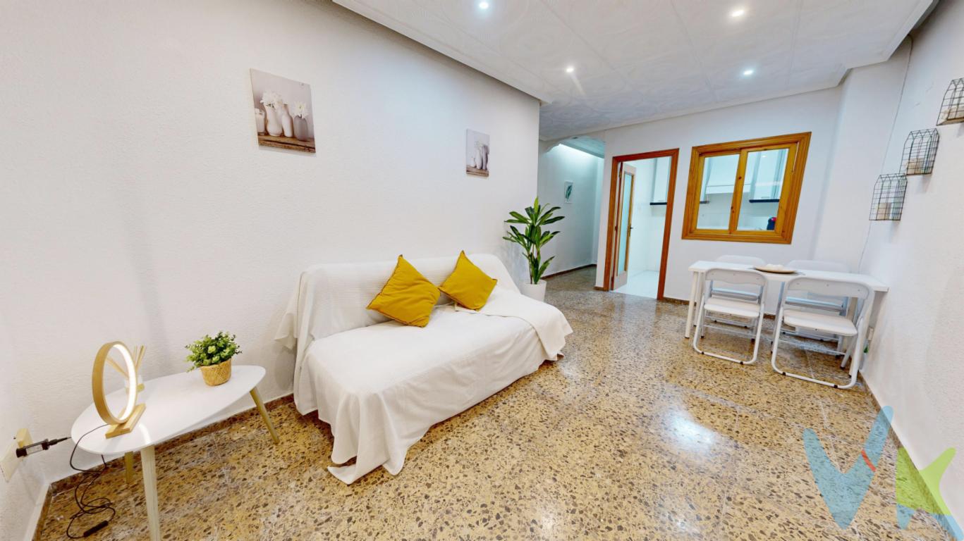 ESPECTACULAR VIVIENDA EN PLANTA BAJA, ALTA RENTABILIDAD PARA INVERSORES. Situada en el barrio histórico, muy cerca del mercado, centro de salud y del Ayuntamiento de Ribarroja. Esta fantástica vivienda esta distribuida en 3 habitaciones un baño y 1 aseo, con salón-comedor, despensa, galería y cocina medio abierta al salón. Hará las delicias de toda la familia, es decir todo lo necesario para conseguir una alta calidad de vida. No lo pienses, es una gran oportunidad para ti. Llámanos. MBI ABASTOS está inscrita en el Registro de Agentes de Intermediación Inmobiliaria de la Comunidad Valenciana RAICV 1525.La descripción del presente inmueble e imágenes tienen mero carácter informativo y en ningún caso carácter contractual, pudiendo ser modificados por la agencia inmobiliaria sin que ello implique responsabilidad alguna frente a terceros. No incluidos en el precio impuestos, gastos de notaría, registro ni honorarios de la agencia. Esta propiedad se pone a la venta con toda la documentación comprobada y en regla, por lo que ofrecemos GARANTIAS a los compradores.Por mandato expreso del propietario comercializamos este inmueble mediante contrato de multiexclusiva, por el cual numerosas agencias colaboradoras, nacionales e internacionales, ofrecen esta vivienda a sus potenciales compradores, todo ello garantizando un servicio de calidad, un trato fácil, sencillo y sin interferencias de terceros. Por este motivo, se ruega no molestar al propietario, a los ocupantes de la propiedad, a los vecinos o conserjes del edificio o urbanización si los hubiera. Muchas gracias por su comprensión.