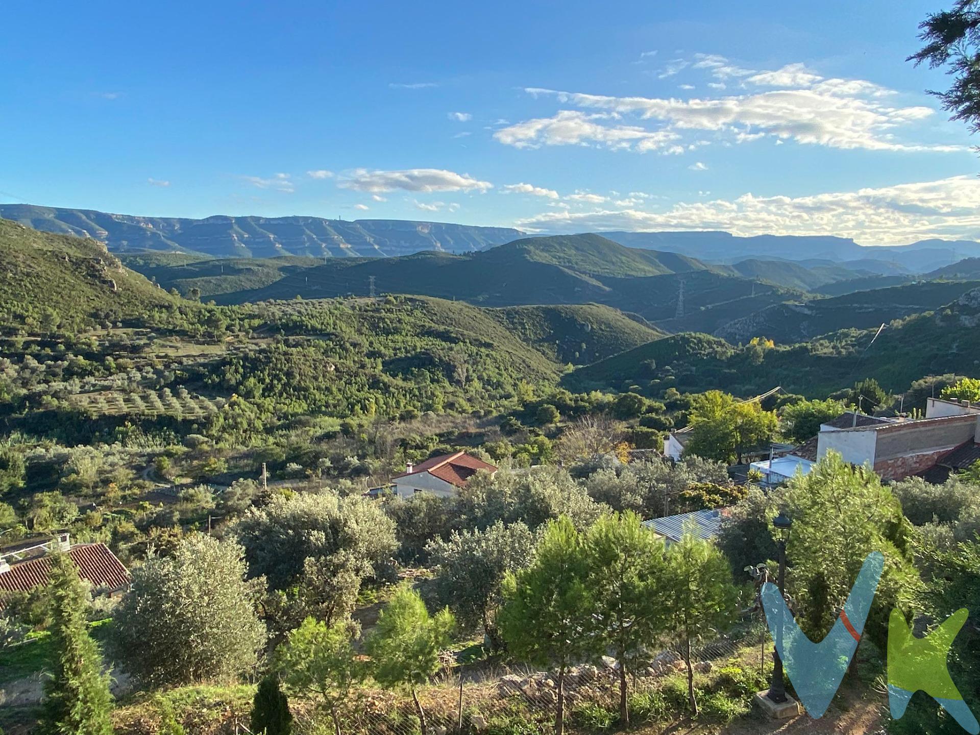 Terreno rústico con olivos y pinar maderable 🌿. Se vende amplio terreno de 16.928 m² situado en un entorno natural y tranquilo, ideal para quienes buscan disfrutar del campo o invertir en un espacio con recursos aprovechables. El terreno se divide en dos zonas diferenciadas:. 945 m² de terreno de secano, donde se encuentran 25 olivos en plena producción, perfectos para la obtención de aceite o uso particular. 15.983 m² de pinar maderable, con una densa masa forestal que ofrece tanto valor ecológico como potencial económico para la explotación de madera. Una propiedad ideal para combinar actividad agrícola y forestal, rodeada de naturaleza y con fácil acceso. ✨ Oportunidad única para quienes valoran la tranquilidad del entorno rural y el aprovechamiento sostenible de sus recursos.