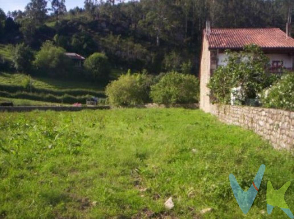 ¿Estás buscando el lugar perfecto para construir la casa de tus sueños? ¡Tenemos justo lo que necesitas en Casar de Periedo!Esta finca urbana, ubicada en un pueblo bonito y tranquilo, combina la paz del entorno con una excelente comunicación. .Está cerca de accesos a la autovía y cuenta con estación de tren, lo que facilita desplazarse a cualquier lugar. Además, al ser una finca urbana según la normativa vigente, podrás construir la vivienda que siempre has imaginado sin ningún problema. La parcela es totalmente llana y cuenta con todos los servicios cercanos para tu comodidad. ¡No dejes pasar esta oportunidad! Ven a verla y empieza a imaginar tu futuro en este maravilloso lugar.
