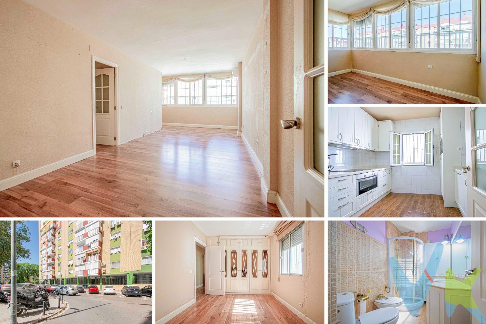Amplia vivienda en Santa Aurelia, reformada, con excelentes calidades!!. Exterior y muy luminosa, dispone de 80,5m2 construidos con buena distribución. El salón es de paso, amplio y luminoso. La cocina es independiente y se encuentra amueblada, con muebles en color blanco y encimera de silestone, muy bonita y cómoda. El piso dispone de tres dormitorios exteriores, el principal con armario empotrado y un baño completo con placa de ducha. Las ventanas son de climalit de aluminio lacado en blanco, las puertas de madera lacada en blanco y el suelo de tarima. Tiene dos splits de aire acondicionado. Bloque con dos ascensores, en recinto cerrado. Muy bien situado, con todo tipo de servicios a su alcance, comercios, colegios, parques, zonas infantiles...No dude en visitarlo!!!. Informamos a nuestros clientes compradores que el precio de venta no incluye lo siguiente: Honorarios de la agencia inmobiliaria, Impuestos (I.T.P., I.V.A. o A.J.D., en su caso) ni otros gastos de la compraventa (gastos de Registro de la Propiedad, Notaría, Gestoría ni de posible Financiación). Documento F.I.S. a disposición del consumidor según Decreto 218/2005 Junta de Andalucía. 