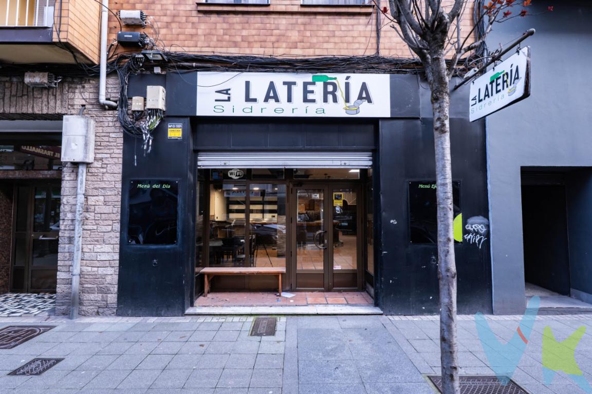 Ponemos en venta un magnífico local ideal para hostelería completamente equipado en el barrio de Laviada, la ubicación es ideal por su cercanía al centro de Gijón en un barrio con mucha vida, al lado de la estación de autobuses de Gijón y dotado con todos los servicios. El local es amplio y está instalado completamente y quedaría equipado con el mobiliario que aparece en el reportaje fotográfico, por lo que es un espacio idóneo para montar aquí tu nuevo negocio y darle a este estupendo local la oportunidad que se merece para que sea un referente en la hostelería de la ciudad. Este es sin duda un estupendo momento para abrir un negocio de restauración en Gijón, ya que el auge del turismo en los últimos años ha sido enorme y la ciudad recibe cada año más visitantes y turistas deseosos de probar la afamada gastronomía asturiana.En el precio final no están incluidos el Impuesto de Transmisiones Patrimoniales, ni los gastos de Notaría y Registro.