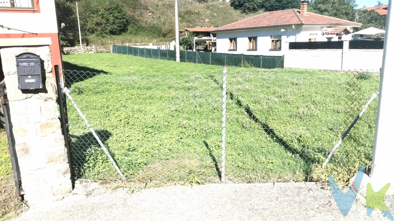 En Cosío, bonita localidad de Rionansa, tenemos para la venta esta finca urbana de más de 500m².La naturaleza de la finca es URBANA, por lo que se puede edificar en ella sin ningún tipo de problema. Además, al estar rodeada de viviendas, tiene todos los servicios al lado.Uno de los grandes valores de esta propiedad, es su proximidad a San Sebastián de Garabandal, ya que desde Cosío parte  la carretera que asciende directamente hasta esta localidad, situada aproximadamente a 6 kilómetros. San Sebastián de Garabandal es uno de los pueblos más conocidos del municipio de Rionansa y un lugar de peregrinación de proyección internacional. Su notoriedad se remonta a los acontecimientos religiosos relatados entre 1961 y 1965, que desde entonces han atraído a visitantes y creyentes procedentes de numerosos países. El propio Ayuntamiento de Rionansa destaca que continúa siendo un punto de interés religioso visitado por personas de todo el mundo.Gastos e Impuestos no incluidos en el precio. Compra sujeta a ITP. El comprador se hará cargo de los costes de la escritura e inscripción en el Registro de la Propiedad.\"Más información sobre transparencia, impuestos, gastos y condiciones de compraventa en nuestra web www.activanorte.com\"