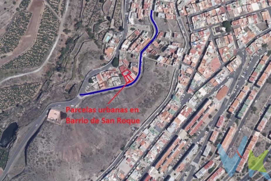 Terreno urbano en venta en Las Palmas de Gran Canaria,  en la zona de San Roque, Calle Caramillo, 11. Este terreno de 340,15m2 esta formado por tres parcelas individuales, cada una con tamaños de 104,75m2, 114,30m2 y 121,10m2, sumando un total de 340,15m2 en conjunto. Una de las principales características de este terreno es el lugar privilegiado en que se encuentra, ya que ofrece unas hermosas vistas al Barranco Guiniguada. Al estar en Las Palmas de Gran Canaria, tendrás acceso a todas las comodidades y servicios que la ciudad tiene para ofrecer, incluyendo tiendas, restaurantes, escuelas y mucho más. Además, estarás cerca de las playas y los principales puntos de interés de la zona, como parques y centros comerciales. Cuenta con un Proyecto Básico, en el que se expone la construcción  de cuatro duplex y una vivienda unifamiliar con la posibilidad de seis a ocho plazas de garaje comunitario. Es una excelente oportunidad para aquellos que deseen invertir en un terreno urbano en una zona cada vez más demandada en Las Palmas de Gran Canaria. . Para más información o concertar una visita, no dude en contactarnos. Los gastos e impuestos derivados de la compraventa no están incluidos en el precio. Los datos expuestos son meramente orientativos y se encuentran sujetos a errores u omisiones involuntarias. 