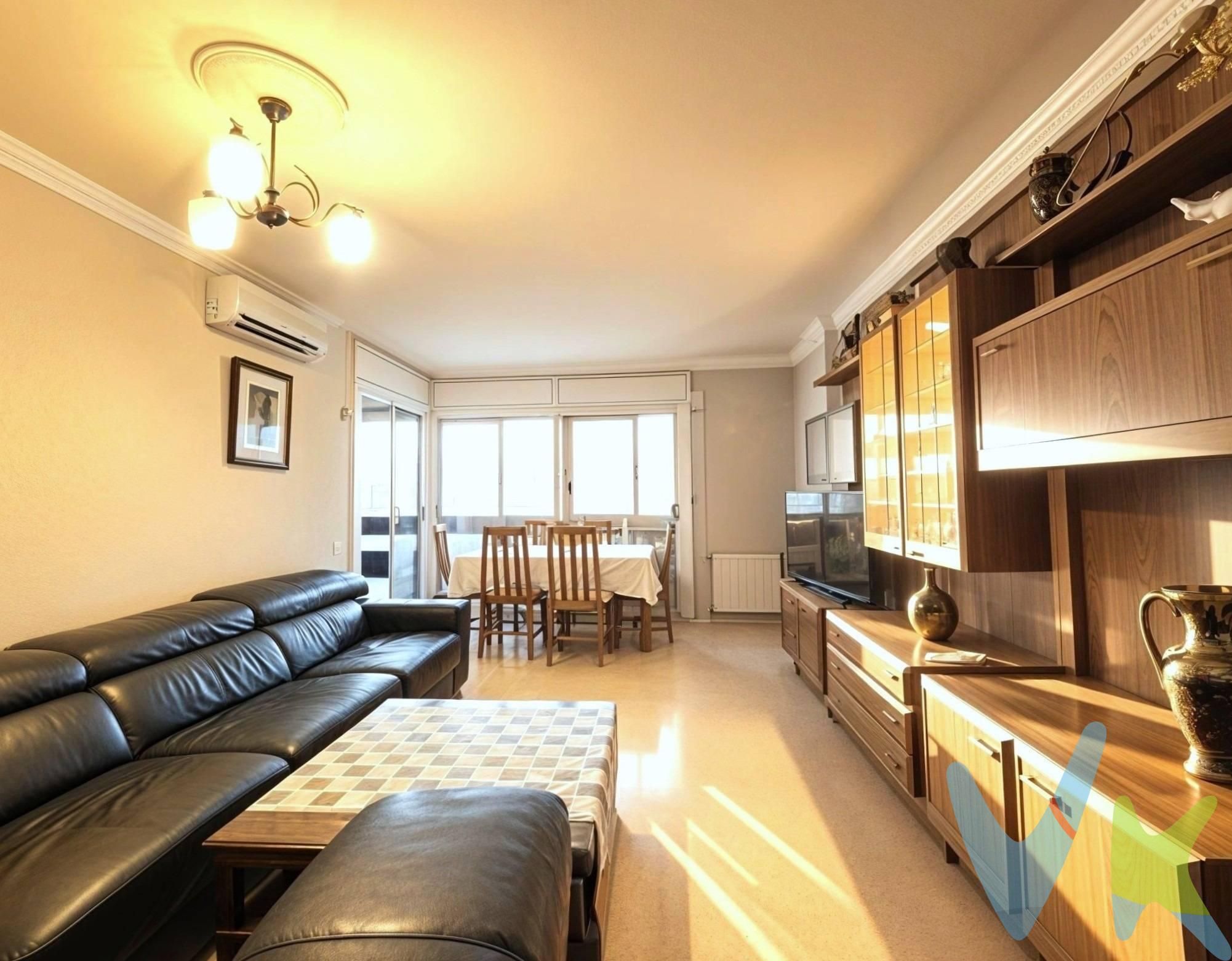 PISO DE 4 HABITACIONES EN C/ Alcalde Joan Bertran de  REUS. ¡ PARKING INCLUIDO !. Les presentamos en exclusiva este fantástico Inmueble de 116m² construidos, tal y como indica su ficha catastral, distribuidos y equipados en:. - 4 habitaciones muy amplias y luminosas, todas ellas exteriores. - Un amplio salón comedor con acceso directo al balcón. - Una práctica cocina con acceso a una polivalente galería. - Un baño completo con ducha y un aseo. - Exteriores de aluminio climalit con doble cristal. - Calefacción de gas natural. - Aire acondicionado. - Y una indispensable PLAZA de PARKING privada situada en el mismo edificio (acceso directo con el ascensor) INCLUIDA EN EL PRECIO. Todo ello ubicado en una de las zonas más solicitadas, valoradas  y  mejor conectada de toda la ciudad, con todo a su alcance: desde comercios y colegios hasta espacios donde desconectar y disfrutar del día a día. AMPLITUD Y CONFORT EN REUS, UNA GRAN OPORTUNIDAD A SU ALCANCE. . Ref. Cédula de habitabilidad: CHT0252108001. AICAT: 2381 /  API: 633. 