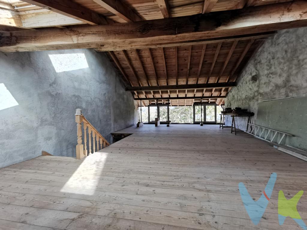 ¡Casa Adosada en Venta en Rasines, Cantabria! 🏡✨¿Buscas una casa con encanto en plena naturaleza? Esta casa adosada en el barrio de Cereceda en Rasines te ofrece un entorno rural rodeado de montañas y una excelente conexión a la autovía. 🌿🏞️Reformas ya realizadas: tejado nuevo, ventanas, balconadas, suelos y escalera interior. Solo faltan los remates finales y la distribución de estancias, ¡perfecta para personalizar a tu gusto! 🎨Si sueñas con un hogar en un entorno tranquilo pero bien conectado, esta es tu oportunidad.Contacta para más detalles.Impuestos, gastos notariales  y registrales no incluidos