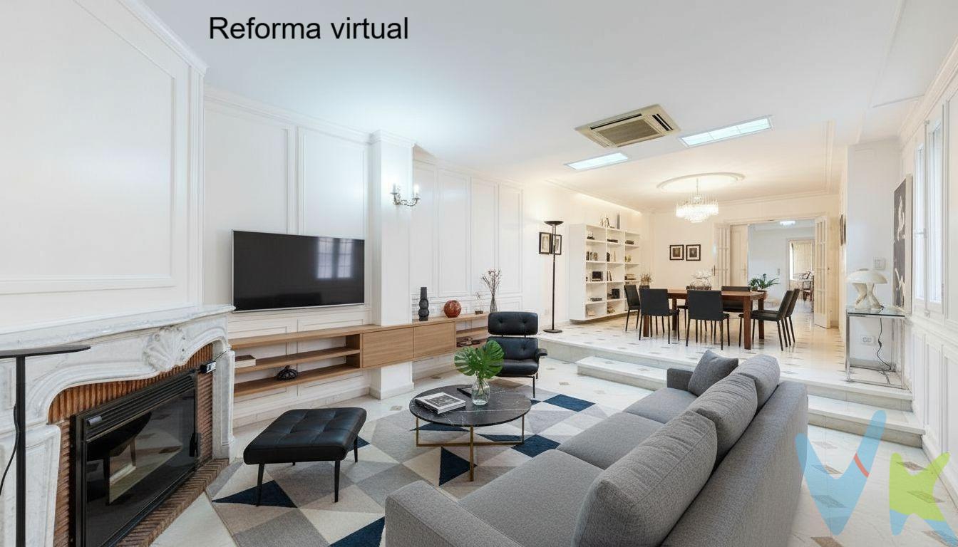 Descubre esta magnífica vivienda donde calidad y comodidad se encuentran en perfecta armonía. Con una generosa superficie construida de 397 m², esta casa ofrece el espacio ideal para familias exigentes o para inversores que buscan una propiedad con múltiples posibilidades. Su excelente estado de conservación y el diseño cuidado de cada planta invitan a disfrutar cada rincón con plenitud. Planta baja – Cochera multifuncional y espacio extra. La entrada principal da acceso a una impresionante cochera con capacidad para hasta cuatro vehículos. Este espacio, además de su función como garaje, puede convertirse en un lugar perfecto para reuniones familiares o celebraciones, gracias a su amplitud y a la abundante luz natural que recibe. La planta baja también dispone de un aseo y de un pequeño almacén con posibilidad de habilitar una cocina auxiliar, ideal como apoyo para eventos o como zona independiente. Una escalera interior nos guía hacia el corazón de la vivienda, conectando con las siguientes plantas y abriendo paso a todas las posibilidades que ofrece este hogar. Primera planta – Zona de día con encanto y funcionalidad. En esta planta encontramos dos dormitorios dobles, uno de ellos actualmente utilizado como salón de estar, lo que demuestra la versatilidad del espacio. La cocina, de tipo office, es amplia y cómoda, ideal para el día a día familiar. Además, cuenta con acceso a un patio de luces que proporciona luz y ventilación natural. También dispone de un aseo de cortesía. El salón comedor principal es, sin duda, uno de los grandes atractivos de la casa: espacioso, luminoso y con una chimenea de pellets que crea un ambiente cálido y acogedor, perfecto para compartir momentos inolvidables en familia o con amigos. Segunda planta – Zona de descanso privada y luminosa. La zona más íntima de la vivienda se encuentra en la segunda planta. Aquí destacan tres dormitorios dobles, uno de ellos en suite, con su propio baño completo, amplio y cómodo. Además, la planta dispone de un segundo baño completo para dar servicio al resto de habitaciones. También cuenta con un cuarto de la colada con salida directa a una terraza exterior de aproximadamente 20 m², un espacio ideal para tomar el sol, relajarse o disfrutar de cenas al aire libre bajo la luz de la luna. Exterior y entorno – Naturaleza, servicios y comodidad. Su ubicación es privilegiada, en el centro de Tavernes de la Valldigna, con todos los servicios a mano: transporte público, centros comerciales, colegios, centros de salud y zonas verdes, lo que garantiza un estilo de vida cómodo y práctico sin renunciar al encanto de vivir en un entorno tranquilo. Detalles importantes. Esta propiedad cuenta con cinco habitaciones dobles, tres baños, un aseo, cochera para cuatro vehículos, terraza exterior, cocina tipo office, salón con chimenea, cuarto de la colada y múltiples espacios adaptables. Una vivienda pensada para quienes buscan amplitud, funcionalidad y calidad de vida. Posibilidad de financiación 100 %. Consulta con nuestro asesor financiero. El mobiliario que aparece en las fotos no está incluido en el precio. En el precio del inmueble no están incluidos los gastos de compraventa ni los honorarios de la agencia. Para más información o para concertar una visita, contacta con nosotros. Esta casa tiene mucho que ofrecerte. . 