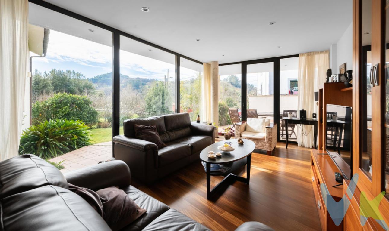  ¡¡OPORTUNIDAD¡¡ Casa seminueva  con Jardín ,a 10 minutos de Gijón y a un magnifico Precio.Esta propiedad en venta es un claro ejemplo de estilo, elegancia  y confort , satisfaciendo las necesidades de quienes buscan una vivienda espaciosa en un entorno urbano.Dispone de 2 plantas, en la planta baja donde podrás realizar toda la vida diaria ,sin falta de subir escaleras, en ella puedes encontrar un gran salón- comedor, 2 habitaciones completas y dos baños.Si vienen invitados o necesitas mas espacio para tu día a día , en la primera planta puede encontrar un espacio abierto con zona de estar y dormitorio , y con salida independiente  al exterior, y si aun quieres mas espacio adicional  ,  podrás convertir en dormitorio ,zona de juegos , despacho y un baño ,la  parte superior que actualmente esta como trastero, esta vivienda ofrece la amplitud necesaria para disfrutar de un hogar acogedor y funcional.Construida en 2009, cada espacio ha sido diseñado con esmero, garantizando calidad en cada detalle y la distribución inteligente de los ambientes asegura que disponga de espacio para toda la familia sin comprometer la comodidad diaria.Le sorprenderá con sus amplios espacios ,luminosidad ,Techos altos y Grandes Ventanales  diseñados para brindarle  el mayor confort posible.Una de las  ventajas de esta propiedad es su  garaje, por tener un acceso cómodo en planta y con  espacio suficiente para estacionar su vehículoUbicada en una zona bien comunicada,  con fácil acceso a las principales autovías, y  cuenta con paradas de autobús a pie de casa y tren a 2 minutos  , facilitando el acceso al transporte público y conectando a sus residentes con el resto de la ciudad de manera sencilla y rápida. La finca llana y  completamente cerrada con muro de piedra y vegetación , ofrece seguridad y privacidad, permitiendo disfrutar de los espacios exteriores con total tranquilidad.La zona ajardinada que rodea la propiedad es un añadido que otorga un valor incalculable, proporcionando un espacio perfecto para el esparcimiento y la relajación al aire libre. Este jardín es el lugar ideal para organizar reuniones familiares, barbacoas o simplemente disfrutar del aire fresco con vistas agradables.La casa se presenta en un estado excelente de conservación, lista para ser habitada sin necesidad de reformas, es una inversión perfecta para quienes buscan una propiedad moderna de larga duración en un área próspera y bien desarrollada.Con esta propiedad, podrá disfrutar de la vida urbana con la tranquilidad de un entorno íntimo y seguro. La proximidad a  todos los servicios necesarios para la vida cotidiana , y comunicación con autovías añade un valor significativo, haciendo de esta casa una opción ideal para cualquier familia o inversor interesado en el mercado inmobiliario de Gijón.Le invitamos a visitar esta impresionante propiedad para que descubra personalmente sus numerosas ventajas y características. Para concertar una visita o recibir más información, no dude en ponerse en contacto con nosotros. Esta es su posibilidad de asegurar una casa de ensueño en la encantadora ciudad de Gijón.Confía en Profesionales acreditados. Disponemos de las certificaciones CRS y Realtor y todos nuestros agentes tienen la titulación AIR (Agentes inmobiliarios Registrados). Tenemos más de 30 años de experiencia en el sector. Todas las cantidades recogidas como depósito están garantizadas mediante seguro de caución.En el precio no están incluidos los gastos de transmisiones patrimoniales, escritura y registro de la propiedad.