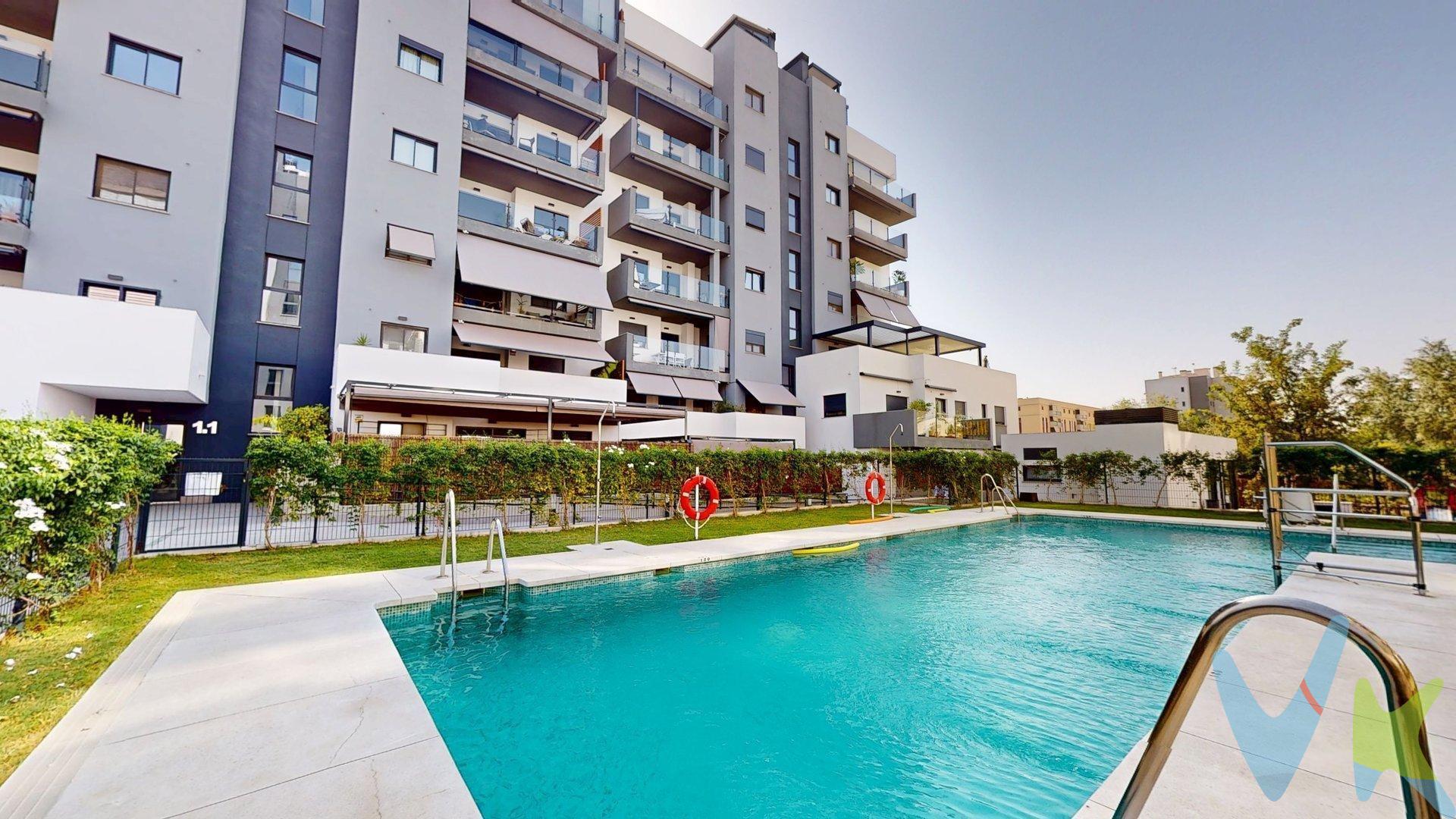 ✨ Presentamos una magnífica vivienda de obra nueva en la zona más demandada de Córdoba: Hipercor. Ubicada en un residencial exclusivo con piscina, zona infantil y gastro-teca (espacio diseñado para celebraciones y reuniones privadas), esta vivienda combina comodidad, diseño y calidad de vida. Al entrar, nos recibe un amplio hall distribuidor que conduce a un salón independiente con salida a una terraza de 14 m² aprox., perfecta para disfrutar con familia y amigos. Su distribución es especialmente funcional, ya que la terraza también conecta con una cocina independiente con zona office, equipada con campana, horno y vitrocerámica. La zona de descanso se organiza a través de un pasillo distribuidor que da acceso a:. ✔ Lavadero independiente. ✔ Tres amplios dormitorios, teniendo el dormitorio principal baño en suite y vestidor . ✔ Baño completo en pasillo. Incluye en el precio plaza de garaje y trastero, aportando la máxima comodidad. Además, la vivienda dispone de climatización completa y acumuladores de calor, asegurando una temperatura ideal en cualquier época del año. Todo ello en una ubicación privilegiada: bien comunicada, rodeada de servicios y en una de las zonas de mayor proyección de Córdoba. 🌟 No dejes escapar esta gran oportunidad. Haz realidad tus sueños y comienza una nueva etapa en esta vivienda pensada para ti. INFORMACIÓN IMPORTANTE:. En cumplimiento de la normativa vigente, tenemos a disposición del cliente la ficha informativa de segunda o ulteriores transmisiones de vivienda. Los precios indicados no tienen caducidad, pero pueden ser alterados sin previo aviso. Los gastos de la compra, según ley (notaría, registro e impuestos), no están incluidos en el precio. Los honorarios de la agencia son del 2% más el 21% de IVA, los cuales tampoco están incluidos en el precio indicado. 