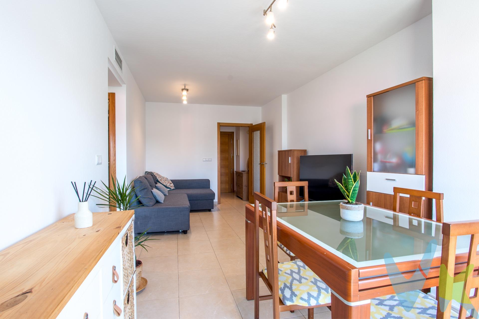 Crea el hogar que siempre has soñado, en este acogedor piso situado  en una zona tranquila y bien comunicada, ideal tanto como primera vivienda como para inversión. La vivienda cuenta con una superficie de 79 m², distribuidos de forma práctica en 2 dormitorios, 2  baños , salón luminoso y cocina funcional. Gracias a su distribución, ofrece un espacio cómodo y bien aprovechado, perfecto para el día a día. Incluye además plaza de garaje y trastero, lo que aporta un extra de comodidad y espacio de almacenamiento. Ubicado en una zona con todos los servicios cercanos como comercios, transporte público, centros educativos y zonas verdes, con buena conexión al centro de Murcia. Una excelente oportunidad para quienes buscan una vivienda lista para disfrutar en una ubicación estratégica. . Comercialización en multidifusión. Por mandato expreso del propietario, este inmueble se comercializa en multiexclusiva, lo que garantiza un acceso completo a la información, un servicio profesional y una gestión ordenada, sin interferencias de terceros. Al contactar directamente con nosotros, evitarás molestias innecesarias a la propiedad.  Nos encargamos de toda la intermediación, facilitándote la documentación, la información necesaria y un trato cercano, claro y sin complicaciones. Te informaremos con total transparencia de todos los aspectos de la compra, incluidos gastos y honorarios de agencia para que tomes decisiones con calma y seguridad. Información legal. La descripción del inmueble y las imágenes publicadas tienen carácter meramente informativo y no contractual.  El precio ha sido fijado por la propiedad y podría sufrir variaciones hasta su formalización en contrato de compraventa. A continuación, te informamos de los gastos de compra no incluidos en el precio, para garantizar un proceso claro y tranquilo:. PVP: 219.900€.  No incluye gastos, impuestos y demás gastos legalmente correspondan al comprador: ITP del 7,75% con carácter general; existen excepciones según normativa aplicable (1). Base imponible el mayor valor entre el precio de venta o el valor referencia catastral. Gastos Notaría y Registro: 1.900€ aprox. según complejidad y aranceles vigentes (2). Financiación: gastos de hipoteca, tasación y gatos bancarios a cargo del comprador, según su necesidad y elección. Servicio doble de intermediación: Honorarios inmobiliaria a cargo del comprador: 3% precio final, más IVA (21%), salvo acuerdo contrario tras negociación, no incluidos en PVP. Operación y condiciones de compraventa sujeta a aceptación expresa del vendedor. Para acceder a información y documentación legalmente exigible por el consumidor: https://www.inmotasa.es/consumidor/. (1) Para una información exhaustiva sobre el funcionamiento, tipos impositivos y bonificaciones del ITP en la Región de Murcia, puedes consultar el portal oficial de la Agencia Tributaria Autonómica en el siguiente enlace: agenciatributaria.carm.es/ITPAJD. (2) Tarifas notariales y registrales reguladas en Anexo I Del Real Decreto 1426/1989 y, Anexo I Del Real Decreto 1427/1989, respectivamente. 