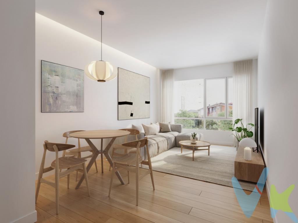 Descubre esta nueva vivienda en una excelente ubicación de Colindres, pensada para quienes buscan calidad de vida, eficiencia energética y comodidad en el día a día.Vivienda en primera planta con una distribución moderna y funcional, compuestas por 2 dormitorios y 2 baños completos con plato de ducha, diseñadas para aprovechar al máximo la luz y el espacio.La promoción contará con calidades de primer nivel: ? Suelo radiante para un confort uniforme y eficiente ? Sistema de aerotermia? Placas solares en cubierta para mejorar la eficiencia energética ? Fachada ventilada? Carpintería exterior de PVC? Aislamientos térmicos y acústicos de alta calidad ? Balcón en cocinaTodo ello en una urbanización moderna, construida bajo criterios actuales de sostenibilidad, confort y ahorro energético.? Excelente ubicación, con fácil acceso, servicios cercanos y un entorno ideal tanto para vivir todo el año como para invertir.Además, existe la posibilidad de adquirir plaza de garaje y trastero en planta sótano, con acceso cómodo desde el edificio.Una construcción pensada para quienes valoran la tranquilidad, la eficiencia y las buenas calidades.
