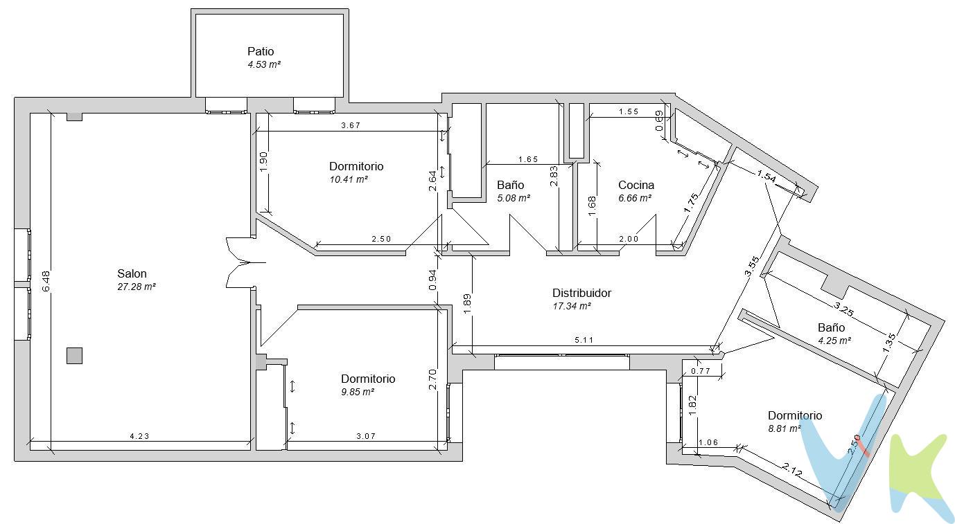 Presentamos la oportunidad de adquirir una vivienda de tres dormitorios y dos baños para reformar y poder crear la casa de tus sueños, adaptándola a tus gustos y necesidades. . Ubicada en una de las mejores zonas de Cádiz, a sólo unos minutos de la playa y muy cerca del centro histórico. Rodeada de comercios, parques, supermercados.. . La vivienda cuenta con acceso a piscina comunitaria en la última planta y con portero físico. No dejes pasar la oportunidad de darle vida a la casa que siempre has soñado!!. Gastos, Impuestos y Honorarios de la Agencia no Incluidos.  Si estás interesado en esta vivienda, contacta con nosotros, te ayudamos a encontrar la casa de tus sueños. 