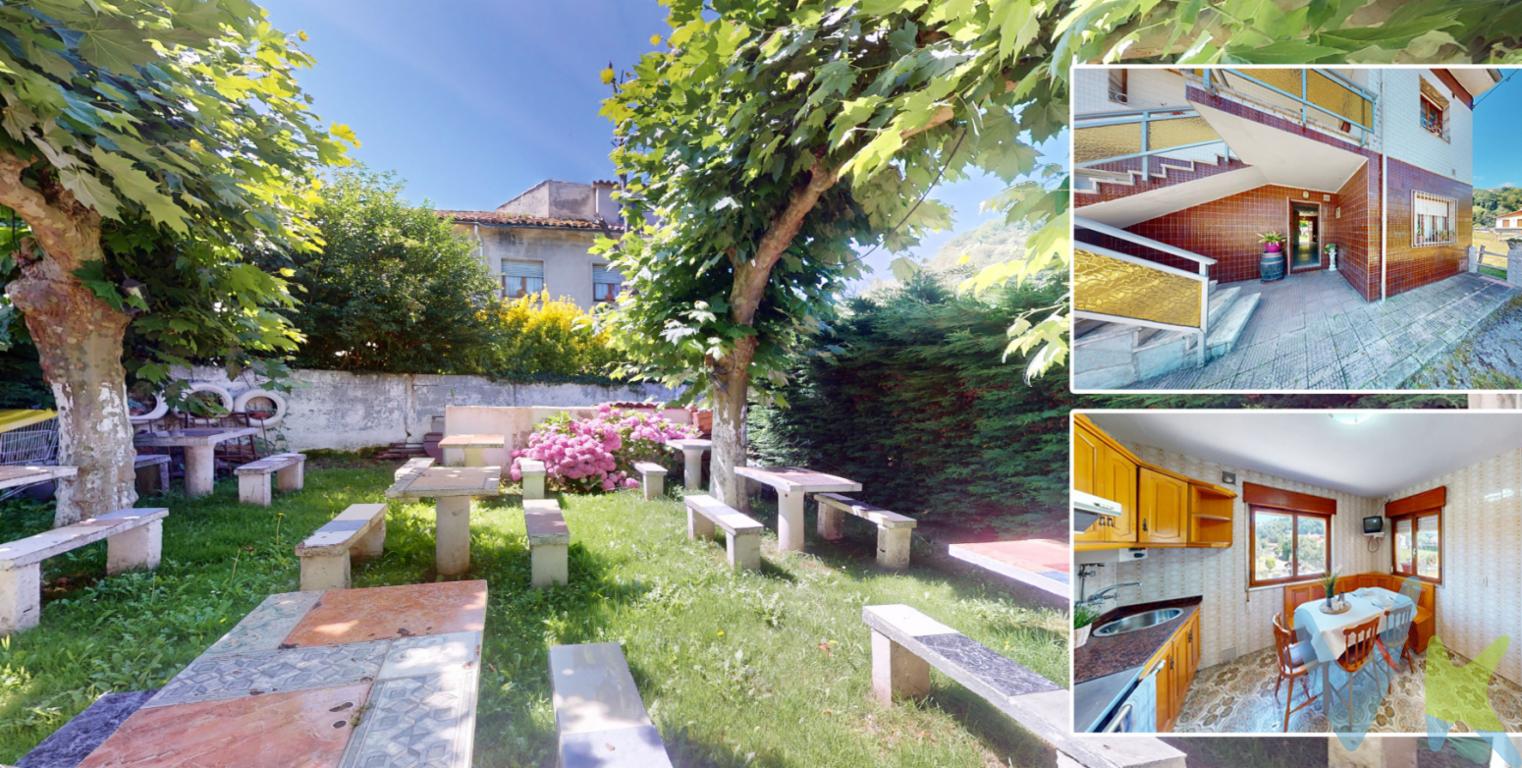 ¡Tu hogar soñado te espera en El Entralgo, Laviana!
¡Un entorno perfecto para vivir cómodamente rodeado de naturaleza!

Te presentamos esta maravillosa casa en venta de dos plantas en Laviana, Asturias con un total de 186 m2 construidos, situada en una parcela de 250 metros cuadrados completamente cerrada. Esta propiedad ofrece todo lo que necesitas para vivir cómodamente en un entorno tranquilo y pintoresco, junto al hermoso río Nalón.

La planta baja de esta vivienda es diáfana, ofreciendo un espacio abierto y flexible que podrás adaptar a tus necesidades y gustos personales. Puedes crear una gran zona de ocio y descanso, o un loft por poco dinero, ya que dispone de todos los suministros y saneamientos necesarios para hacer una vivienda habitable ya que en su día fue una sidrería merendero.

La planta superior, se distribuye de la siguiente manera


Salón
Cocina comedor
2 Dormitorios dobles
1 Dormitorio individual
Baño completo
Aseo
Terraza


La parcela, completamente cerrada, ofrece seguridad y privacidad, ideal para disfrutar de actividades al aire libre con tranquilidad. Podrás aprovechar el jardín para crear un área de recreo para los niños, un espacio para tus mascotas o un rincón de relax para los días soleados.

El entorno de Laviana ofrece una combinación perfecta de naturaleza y servicios. Ubicada junto al río Nalón y rodeada de montañas y zonas verdes, tendrás la oportunidad de disfrutar de actividades al aire libre, como senderismo, ciclismo y paseos junto al río. Además, todos los servicios esenciales, como supermercados, colegios y centros de salud, se encuentran a pocos minutos de distancia.

No dejes pasar la oportunidad de visitar esta maravillosa casa independiente de dos plantas, con tres dormitorios, en parcela cerrada en venta en Asturias.
 ¡Contacta con nosotros y agenda una visita hoy mismo!
 Descubre por qué esta casa en El Entrego, Laviana, podría ser tu próximo hogar.

A media hora de Oviedo y Gijón, y a cuarenta minutos del mar y de las pistas de esquí, este pueblo te proporciona una calidad de vida única.
Si te gusta este piso en venta en Pola de Laviana, Asturias, llámanos y ven a conocerlo.

¡Estamos aquí para ayudarte a encontrar el hogar de tus sueños!
¡Contáctanos hoy mismo para programar una visita y descubrir tu próximo hogar!
¡Despierta tus Sueños en Pola de Laviana, Asturias!
¡Es hora de vivir tus sueños!


El precio de la propiedad no incluye los gastos de impuesto de transmisiones patrimoniales, notariales ni de registro.