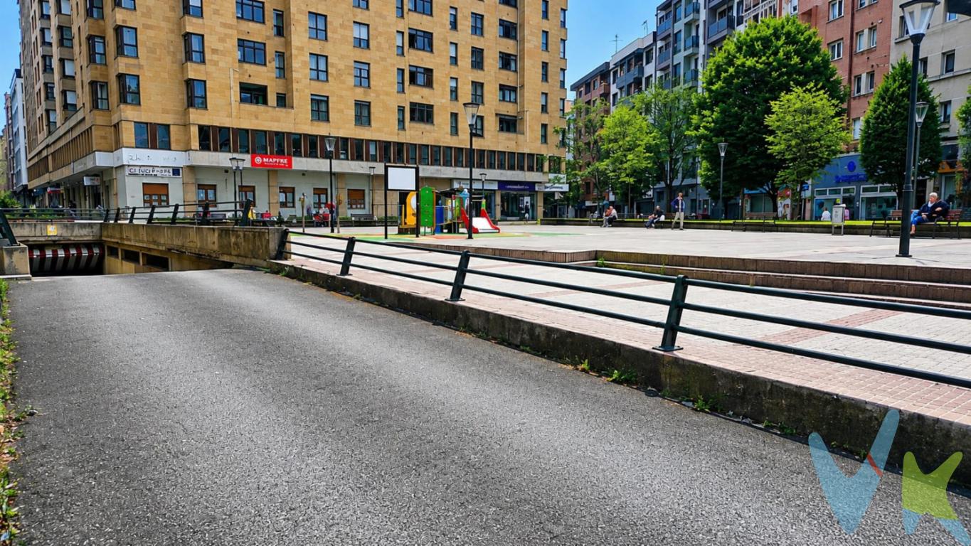  ¡Oportunidad única! Presentamos esta Plaza de garaje en venta ubicada en Calle Saavedra con calle Mieres, al lado de Plaza EuropaLa  Plaza  ofrece un espacio amplio y bien distribuido, facilitando la maniobrabilidad y el estacionamiento sin complicaciones al encontrase en el Sótano 1Este espacio de estacionamiento es perfecto para aquellos que residen en la zona y necesitan una solución práctica para aparcar.Su proximidad a las principales vías de circulación convierte a este garaje en una base perfecta.Los gastos de comunidad son bastante bajos, haciendo de esta opción una oferta económica y eficiente en relación a su mantenimiento. No pierda la oportunidad de visitar este garaje y descubrir por sí mismo cómo puede satisfacer sus necesidades de estacionamiento en Gijón. Póngase en contacto con nosotros para concertar una visita y comprobar en persona las ventajas de este excelente espacio. ¡Esperamos su llamada!Honorarios de intermediación inmobiliaria a cargo del vendedor y honorarios de mediación inmobiliaria de 1.500,00 más IVA a cargo del comprador.Gastos e impuestos no incluidos en el precio. A título orientativo, en segundas transmisiones, el comprador abonará el Impuesto sobre Transmisiones Patrimoniales (ITP). Para consultar los porcentajes del ITP en Asturias puede hacerlo a través de la web oficial de servicios tributarios del Principado de Asturias https://sede.tributasenasturias.es/sites/sede/default/es_ES/Que-quieres-hacer/Transmisiones-Patrimoniales-y-AJD. La base imponible será el mayor valor entre precio de compraventa, tasación o valor de referencia catastral. Gastos de notaría y registro según aranceles variables según precio, número de copias y complejidad.El comprador escoge libremente notario. El vendedor asume la plusvalía y el resto de gastos son del comprador. Si se precisa hipoteca: Tasación, condiciones y costes bancarios según entidad elegida por el comprador; así como los gastos de gestoría y cualesquiera otros inherentes a la formalización de la compraventa. De acuerdo con la ley, no se incluyen en el precio otros gastos o tributos que legalmente correspondan al comprador.El consumidor tiene derecho, conforme a la normativa vigente, a disponer de información y documentación adicional relativa al inmueble y condiciones de la compraventa, accesible en la sede física de la inmobiliaria o de correo electrónico. La agencia actúa exclusivamente como intermediaria en la operación. Cualquier compraventa y sus condiciones quedan sujetas en todo caso a la aceptación expresa del vendedor del inmueble y a la posterior formalización del correspondiente contrato. El presente anuncio tiene carácter meramente informativo; la información suministrada se corresponde con la disponible a la fecha de publicación, pudiendo variar en función de las circunstancias o actualizaciones legales, contractuales y fiscales. 