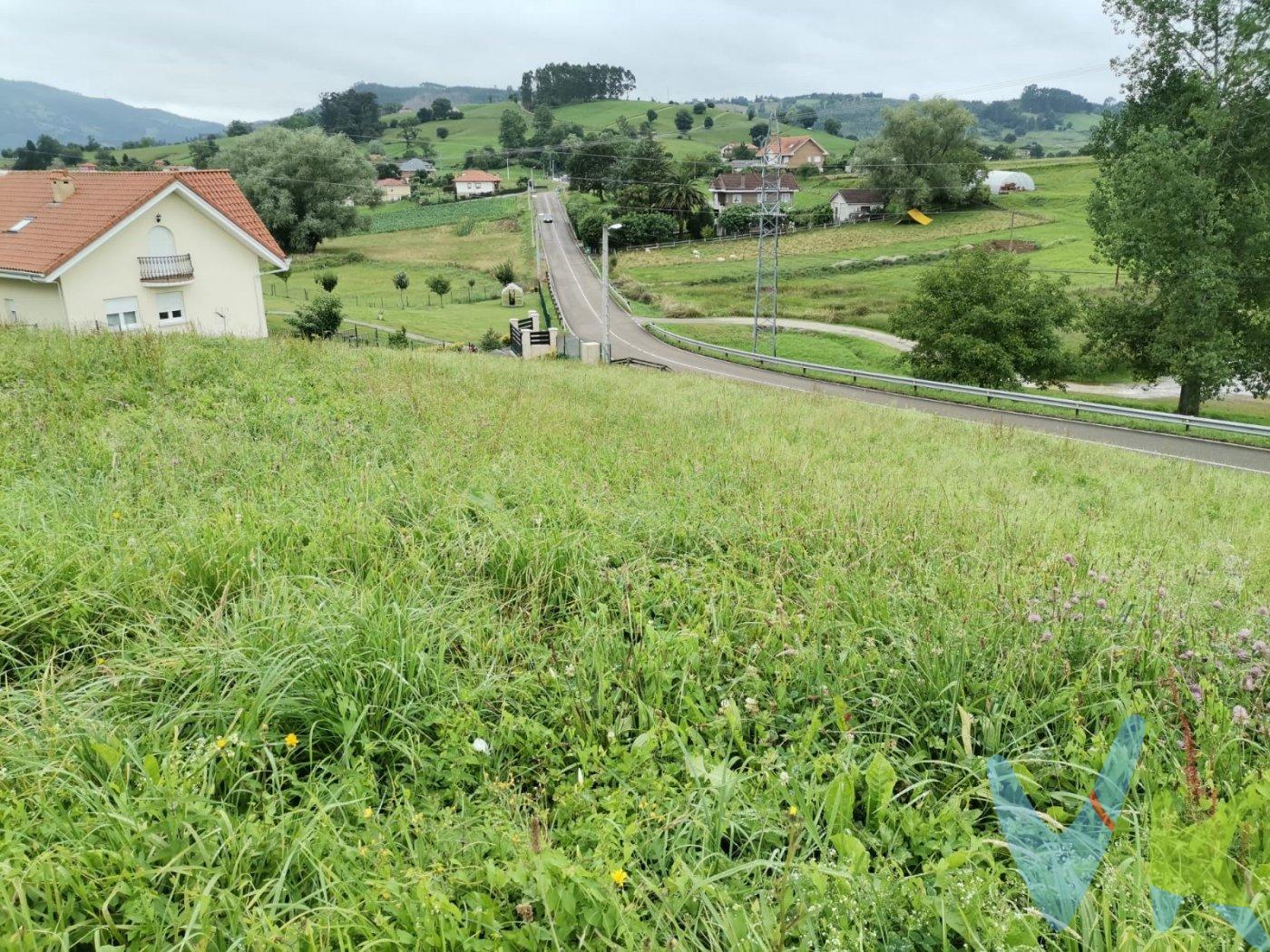 En Sobarzo, terreno urbano directo, elevado con unas excelentes vistas al valle y al parque de Cabarceno. Todos los servicios a pie de finca. Ideal para vivienda unifamiliar en la que disfrutar de la tranquilidad pero a un paso de todo ya que tiene cerca todas las comunicaciones. Si quieres construir tu hogar este es el lugar adecuado, lo podrás comprobar si te acompañamos a conocerlo.  .  Los impuestos, gastos de registro y notaria no están incluidos en el precio.