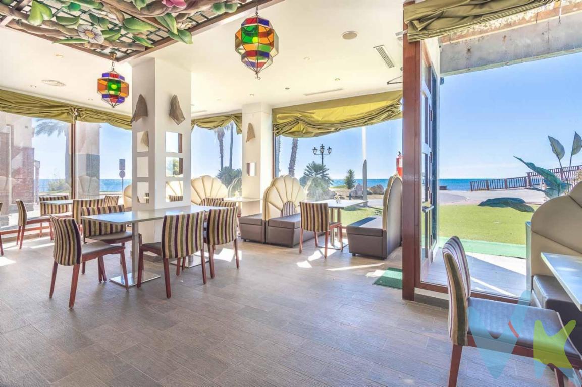 ¡Oportunidad única de adquirir un restaurante frente al mar completamente equipado y listo para operar!..Las vistas, la luz, el clima, todo es perfecto en este restaurante cuyos propietarios han .cuidado con mimo y dedicación..Tener un negocio en Marina d´Or, en Oropesa del Mar, te permite ofrecer a tus clientes las bondades del estilo de vida mediterráneo todo el año. .Este encantador restaurante está ubicado en una de las zonas más codiciadas de la costa, con unas vistas panorámicas impresionantes del mar. La propiedad cuenta con una amplia terraza para comer al aire libre, decorada con muebles de diseño y equipada con una zona de bar y una zona de estar. El restaurante cuenta con todas las licencias y permisos necesarios para operar y se encuentra en perfectas condiciones, con una decoración atractiva y una cocina totalmente equipada.Es una oportunidad única de adquirir un espacio frente al mar , este restaurante es el lugar perfecto para disfrutar de la brisa marina y del sol mientras se saborea una comida deliciosa..El interior del restaurante también es impresionante, con un ambiente acogedor y cálido que invita a los comensales a quedarse y disfrutar de la experiencia gastronómica. Los detalles de decoración han sido cuidadosamente elegidos para crear una atmósfera única y memorable..La terraza es uno de los puntos fuertes del restaurante, ya que cuenta con un amplio espacio para que los clientes puedan relajarse y disfrutar de la vista panorámica. Además, los muebles de diseño le dan un toque elegante y sofisticado al espacio, creando una atmósfera única e inolvidable...¡No pierdas la oportunidad de adquirir este restaurante frente al mar y llevar tu carrera profesional al siguiente nivel! Contáctenos para más información sobre esta impresionante propiedad..Marina dOr es una urbanización ubicada en el municipio castellonense de Oropesa .del Mar, con hoteles de categorías 5, 4 y 3 estrellas, así como con apartamentos .turísticos, 8 parques de ocio, un centro médico y un balneario de agua marina..Ocupa una superficie aproximada de 1.400.000 metros cuadrados, de los cuales más .de 500.000 metros están destinados a zonas verdes y áreas ajardinadas, además de .contar con varias dotaciones deportivas y recreativas propias del carácter turístico de .la urbanización..La playa está situada frente al complejo. Es la playa Les Amplaries, que limita al norte .con la playa de Torre de la Sal y al sur con la playa Morro de Gos, con una longitud de .2.100 m. Recibe la categoría de Bandera Azul, desde 2005..Las formas de acceso son múltiples. En coche. Acceso directo desde la autopista AP7, salida número 45 o desde la N-340. Está a 98 km de Valencia, 265 km de Barcelona y a 435 km de .Madrid. .En avión, .El aeropuerto de Valencia está a 90 km .El aeropuerto de Reus está a 150 km. El aeropuertode Barcelona está a 250 km.. En tren, . Desde Madrid hasta Castellón y Oropesa del Mar llegan los trenes Alaris .y Alvia (en función de temporada, consulte fechas). . Desde Barcelona, Valencia y Alicante llegan a Castellón y Oropesa los .trenes Alaris y Talgo. En barco. El puerto de Valencia está a solo 90 km de Marina dOr y recibe cruceros .internacionales y barcos de Baleares.. Oropesa del Mar tiene un excelente Puerto Deportivo.. En autobús, . Desde Madrid pasando por Valencia o Barcelona llegan hasta el corazón .de Marina DOr distintas líneas regulares de autobuses.. Desde Castellón, línea regular de autobuses Mediterráneo.. Desde Barcelona, calle Numancia nº165 (esq. Diagonal) autocares HIFE . Desde Madrid, calle Méndez Álvaro, 83 auto res