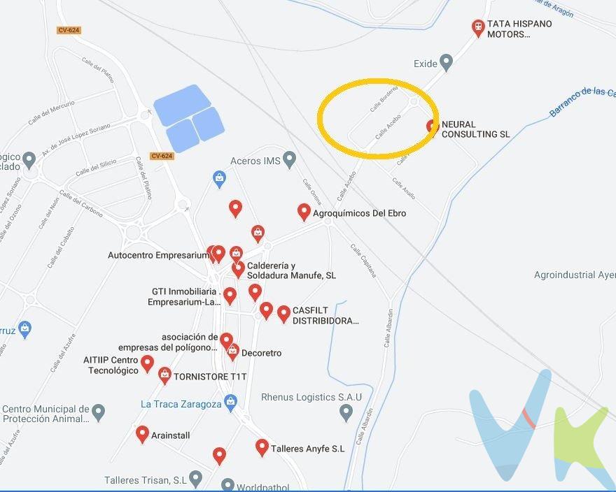Pol. Industrial Empresarium. En buena ubicación a la entrada del polígono, calle Acebo. Disponibles 2 parcelas de unos  8000 m² cada una de suelo urbano consolidado  de uso industrial .  Compatible con  uso comercial, oficinas, servicios. con vial público asfaltado. Precio muy competitivo,  inferior a la media de mercado. Posibilidad de comprar otras 2 parcelas con una superficie total de unos 31.000m2.