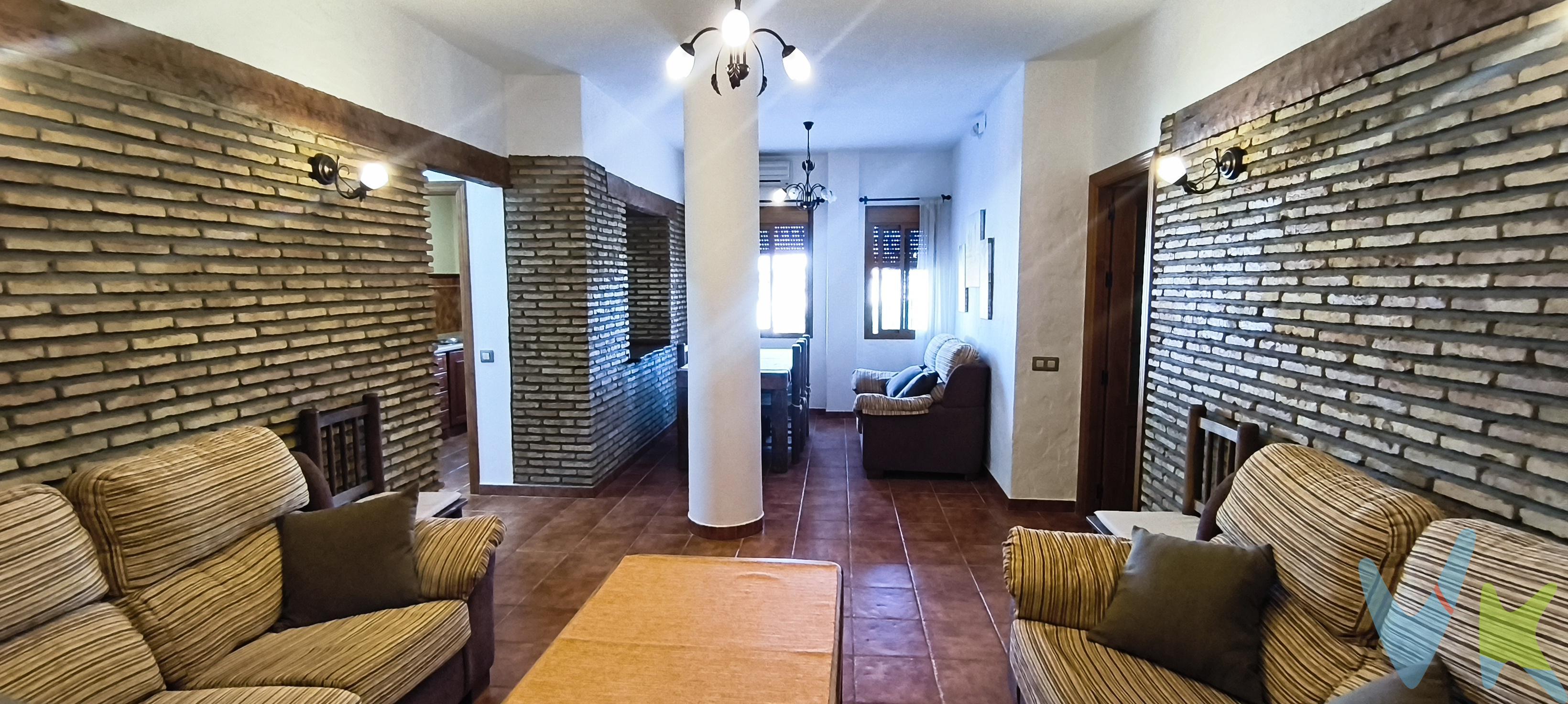 ¿Estas buscando tu nuevo hogar en Vejer de la Frontera?
¡No busques más, has encontrado tu futura propiedad!
Encanto rústico y luz natural en una maravillosa casa  en planta baja con alma en Vejer de la Frontera.
Esta preciosa casa de 100 m² situada en la zona nueva de Vejer de la Frontera, un área en plena expansión que combina tranquilidad, servicios, y cercanía al corazón del pueblo. A tan solo unos minutos del centro histórico, tendrás todo lo que necesitas a mano: colegios, parques, comercios y una variada oferta de restauración. ¡ y a tan solo 17 minutos de la maravillosa playa del palmar!
La vivienda, decorada con un encantador estilo rústico, te recibe con una calidez especial en cada rincón. Cuenta con un amplio salón repartidos en dos estancias combinando comodidad y ocio en un solo lugar, dos amplios dormitorios, el principal cuenta con un magnífico vestidor y el doble con un practico armario empotrado , encontraremos un espacioso baño donde relajarnos después de un largo día, un despacho ideal para teletrabajar o disfrutar de tu espacio personal, una cocina independiente conectada al salón por un gran ventanal interior que inunda ambos espacios de luz natural.
Además, dispone de un práctico lavadero, esta tu futura propiedad esta lista para entrar a vivir. Cada detalle ha sido cuidado para ofrecer confort, funcionalidad y esa sensación de hogar que enamora desde la primera visita.
Vejer es un lugar mágico y lleno de duende, y esta casa es una oportunidad única para formar parte de él.
  ¡No dejes pasar esta maravillosa oportunidad!


El precio de compra no incluye muebles, enseres, vehículos ni electrodomésticos.
Disponemos del Documento Informativo Abreviado de la propiedad (Según Decreto 218/2005, del 11 de Octubre) y de Seguro de Caución, para la protección del dinero entregado como señal para la Reserva de una vivienda
 En cumplimiento del Decreto de la Junta de Andalucía 218/2015 de 11 de Octubre, se informa al cliente que los gastos notariales, registrales, ITP, honorarios de la Agencia  y otros gastos inherentes a la compraventa no están incluidos en el precio.
