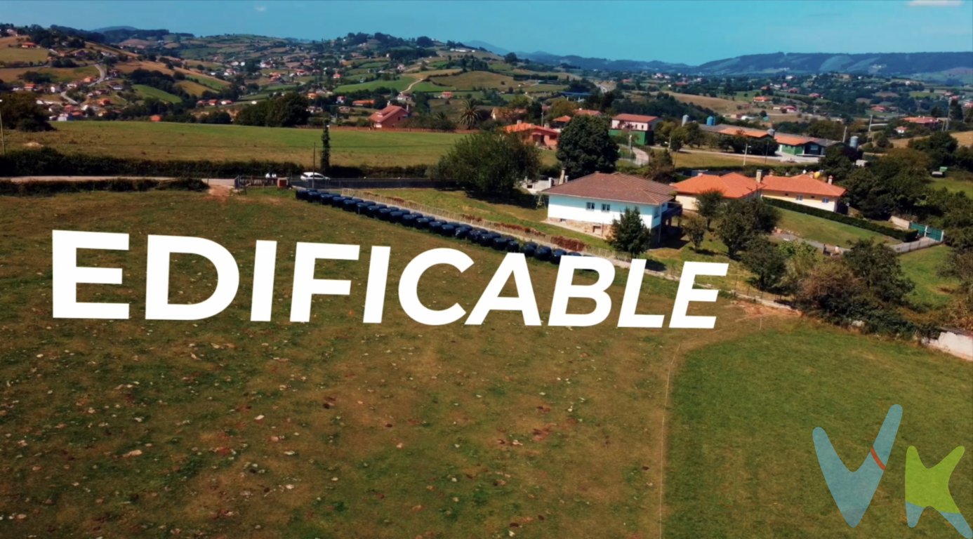 Si estas barajando la posibilidad de edificar la casa de tus sueños en una parcela cercana a Gijón, tengo una buena noticia que darte......Ponemos a la venta esta fantástica finca edificable en Porceyo, concretamente en el barrio de Casares.Una parcela edificable que te permitirá diseñar y construir una vivienda de hasta 300 mts de edificabilidad.La parcela es llana y se encuentra perfectamente comunicada sin renunciar a la tranquilidad y el entorno de esta parroquia Gijonesa tan particular.Dispone de acopios de agua y luz a pie de finca.La parcela es producto de una segregación de una gran finca. A tan solo 15 minutos de Gijón podrás hacer tu hogar y dar rienda suelta a tus sueños, hacíendote con la propiedad que siempre has soñado...Llámame y estaré encantado de atenderte......En el precio no está incluido el 8%  de transmisión patrimonial ni los gastos de registro y de notaria.