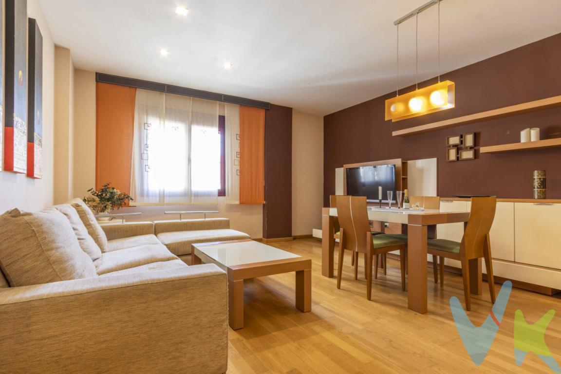 YA TIENES VIVIENDA EN MELIANA , PUEDES INDEPENDIZARTE , en la  localidad MELIANA  con metro linea 3 AL CENTRO DE VALENCIA , con todos los servicios , tiendas de todo tipo , comercios y supermercados , restaurantes , colegios ..La vivienda esta situada en una zona muy tranquila de la población , si estas buscando comodidad y espacio , ven a conocer ESTA LUMINOSA  VIVIENDA .Sera tu primer hogar , se vende con muebles y  electrodomésticos , LO QUE TE DARA LA OPORTUNIDAD DE ENTRAR A VIVIR de inmediato  ,   la vivienda consta de garaje y trastero .La vivienda esta en perfecto estado para que te sea mas fácil y cómodo poder trasladarte sin mudanzas y compras extras.Además tendrás la ventaja de la proximidad a las playas de la zona , toda una oportunidad a buen precio para empezar una nueva vida independiente.Si tu intención es la de INVERTIR , es una buena idea , ya que en la zona tendrás una buena rentabilidad , no la dejes escapar , VEN A VISITAR LA ZONA Y  CONOCELA ,¡¡¡¡¡¡Se muestra a título informativo y no contractual. El precio no incluye lo siguiente: Honorarios de la agencia inmobiliaria, impuestos (IVA, ITP) y otros gastos de la Compraventa (notaria, gestoría y registro).  