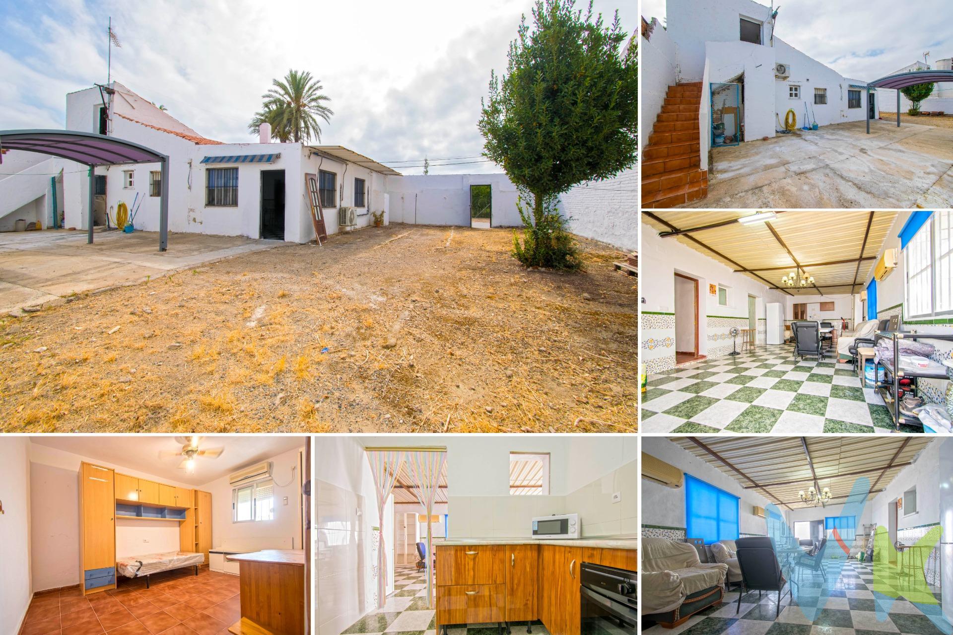 Gran oportunidad de tener la vivienda de sus sueños. Gran casa en Las Cabezas de San Juan, en Urbanización Vetaherrado, con muchas posibilidades, ideal para reformar según sus gustos y necesidades!!!. La vivienda dispone de 115m 2 distribuidos en dos plantas. En planta baja tenemos un gran salón comedor de paso, muy cómodo. La cocina se comunica con el salón a través de una amplia entrada, junto a ella hay un cuarto donde se encuentra el termo, ideal como trastero, lavadero... La vivienda dispone de tres amplios dormitorios exteriores y un baño con paca de ducha. En la primera planta hay un amplio trastero/lavadero. Un amplio jardín rodea la vivienda, en él hay una amplia zona para aparcar varios vehículos. Las ventanas son de aluminio con rejas, las puertas paneladas y el suelo de gres. dispone de aire acondicionado mediante splits independientes. Exterior y muy luminosa, a 7Km de Las Cabezas y a 3Km del Centro de Salud y farmacia. Solicite más información sin compromiso. Informamos a nuestros clientes compradores que el precio de venta no incluye lo siguiente: Honorarios de la agencia inmobiliaria, Impuestos (I.T.P., I.V.A. o A.J.D., en su caso) ni otros gastos de la compraventa (gastos de Registro de la Propiedad, Notaría, Gestoría ni de posible Financiación). Documento D.I.A. a disposición del consumidor según Decreto 218/2005 Junta de Andalucía. . . 