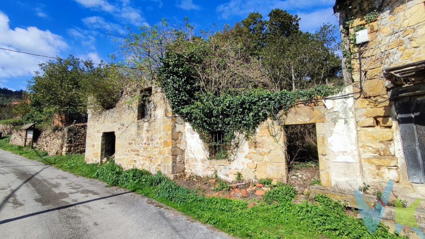 OPORTUNIDAD de construir la casa de tus sueños en un entorno único, y con la posibilidad de mantener la estructura de piedra que tiene. Con la casa se vende un terreno de 402m, donde se pueden pasar ratos maravillosos en compañía de familia y amigos. Las vistas son espectaculares!! Tiene muchas posibilidades!!! ¡¡¡LLÁMANOS Y TE INFORMAREMOS ENCANTADOS!!!!Los precios mostrados no incluyen impuestos, gastos de compraventa ni financiación.