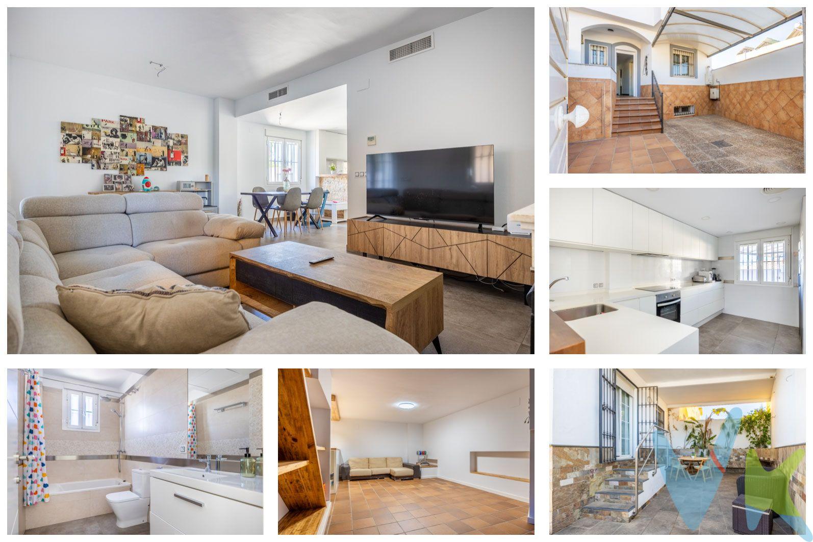 PRECIO VENTA [435.000 + GASTOS] €. Bienvenidos a nuestro hogar: 224 m² de luz y espacio. Compramos esta casa buscando amplitud y una luz natural preciosa que la hace cálida a cualquier hora. Reformada a conciencia hace 2 años (tuberías, electricidad y pintura), está impecable y lista para entrar a vivir. Distribuida para el máximo confort:. Planta principal: Cocina abierta conectada al salón-comedor con chimenea y un aseo de cortesía. Zona de descanso: 4 dormitorios con armarios empotrados vestidos. El principal es suite con baño privado, más un segundo baño completo (ambos con sanitarios Roca) y un gran zapatero a medida en el pasillo. Sótano: Espacio amplio y versátil, ideal como sala de juegos, zona social y almacenamiento. Solárium (30 m²): Rincón con toldo para disfrutar del sol y un espacio independiente adaptado para teletrabajar. Exteriores: Patio delantero con garaje privado (puerta automática) y leñero. Patio trasero para celebraciones con barbacoa de obra y comedor exterior. Calidades: Aire acondicionado y calefacción independientes por planta, y ventanas Climalit con mosquiteras para un aislamiento perfecto. Es una casa alegre, cómoda y llena de vida. ¡Estaríamos encantados de enseñártela para que sientas su energía especial!. En cumplimiento de las obligaciones de información previstas en la Ley 10/2025, de 28 de diciembre, de servicios de atención a la clientela y transparencia, así como en la normativa sectorial vigente, se hace constar que el precio indicado no incluye los gastos e impuestos inherentes a la adquisición, los cuales se desglosan a continuación:. * Impuesto sobre Transmisiones Patrimoniales (ITP): se aplicará el tipo impositivo vigente en la Comunidad Autónoma de Andalucía (generalmente el 7% (30.450 €), sin perjuicio de tipos reducidos del 3,5%, 1,2% o 1% aplicables según las circunstancias personales del comprador o las características del inmueble). El impuesto se devenga sobre el Valor de Referencia de Catastro o el precio de venta, aquel que resulte superior. * Gastos de Notaría: Los honorarios notariales se calcularán conforme al arancel oficial regulado en el Anexo I, del Real Decreto 1426/1989, de 17 de noviembre, por el que se aprueba el arancel Notarial. * Gastos de Registro: La inscripción en el Registro de la Propiedad se facturará según el arancel oficial establecido en el ANEXO I, del Real Decreto 1427/1989, de 17 de noviembre, por el que se aprueba el arancel Notarial. * Gastos de Gestión (Gestoría): Los honorarios por la tramitación administrativa, liquidación de impuestos e inscripción registral ascienden a [545,00€] aproximadamente (IVA incluido). * Honorarios Agencia del Vendedor: incluidos en el PVP. * Honorarios Agencia del comprador: Se informa que existen honorarios profesionales a cargo del adquirente, en aquellos casos, en que se hubieran contratado servicios de encargo de compra. La agencia prestará los servicios de información, asesoramiento y acompañamiento previstos en el Encargo de Servicios y en el D.I.A. Si solicita servicios adicionales o personalizados, sus honorarios serán informados previamente, de forma individualizada y por escrito, conforme a la libertad de pactos y a la normativa vigente. NO VINCULADOS AL PRECIO DE COMPRA. Para una información exhaustiva sobre el funcionamiento, tipos impositivos y bonificaciones del ITP en Andalucía, puede consultar el portal oficial de la Agencia Tributaria de la Junta de Andalucía en el siguiente enlace:. Documento D.I.A. a disposición del consumidor según Decreto 218/2005 Junta de Andalucía.