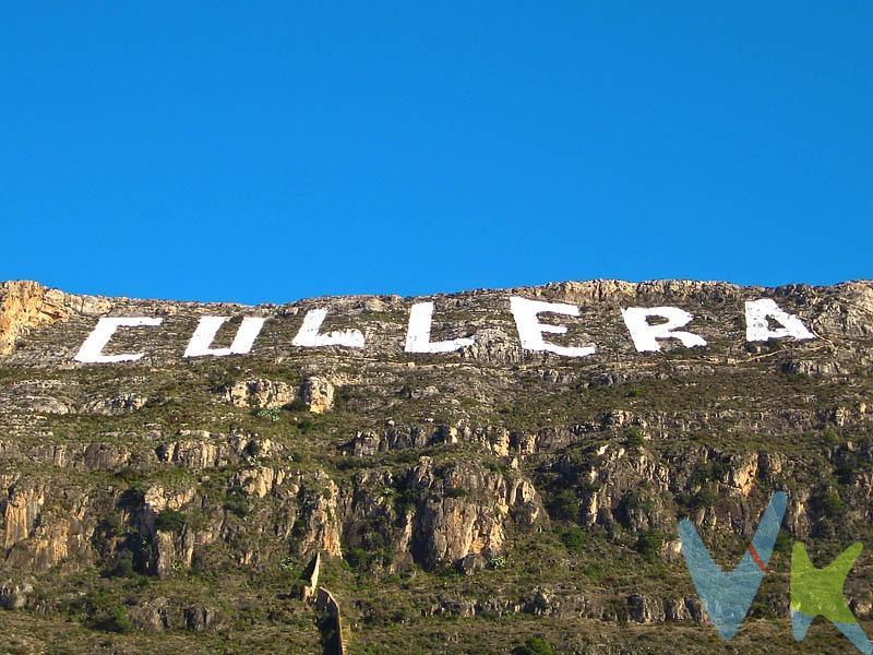 Parcela en venta en la Urbanización Bonavista en cullera, con espectaculares vistas a la bahía de Cullera y a la montaña. Esta parcela única dispone de entrada por dos calles en una zona rodeada de todos los servicios necesarios. A tan solo dos kilómetros de la playa del Dossel, disfrutarás de una ubicación privilegiada que te brinda la posibilidad de visitar el Castillo de Cullera y el parque acuático Aquopolis. Además, forma parte de una urbanización privada con vigilancia las 24 horas, ofreciendo tranquilidad y seguridad. Con fácil acceso a la autovía y a zonas de ocio, esta parcela es ideal para construir la casa de tus sueños en un entorno inigualable. Existe un estudio topográfico realizado en el año 2018 con un proyecto de obra orientativo a disposición del cliente. Te esperamos a verlo pero no tardes, y si necesitas ayuda con el estudio de la financiación te podremos ayudar también, ya que contamos con departamento de financiación donde te ofrecen mejores condiciones que en cualquier otro sitio. . Ven a verla, no te defraudará!. ------------------------------------------------------------------------------------------------------------------------------------------------------------. Por mandato expreso del propietario, comercializamos este inmueble en exclusiva, lo que le garantiza el acceso a toda la información, a un servicio de calidad, un trato fácil, sencillo y sin interferencias de terceros. Por este motivo, se ruega no molestar al propietario, a los ocupantes de la propiedad o a los vecinos. Muchas gracias por su comprensión. Si usted es agente inmobiliario y tiene un cliente para este inmueble, llámenos: estaremos encantados de colaborar. Está disponible y a tu alcance, no esperes más y ven a visitarla