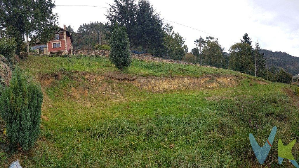 Parcela de terreno rústico en San Mateo - Los Corrales de Buelna (Cantabria). Se trata de una finca en ladera, orientada al sureste y con buenas vistas del Valle de Buelna. Está ubicada en el límite del casco urbano del pueblo, rodeada de casas y junto a los servicios de agua y luz . Actualmente está calificada por el Plan General de Ordenación Urbana de Los Corrales de Buelna como suelo rústico de especial protección. Por lo que no es edificable. Gastos de la transacción:. La venta de la parcela está gravada por el impuesto de transmisiones patrimoniales (10%). Gastos notariales y de inscripción de la escritura en el registro de la propiedad, de cuenta del comprador. No hay gastos de agencia inmobiliaria. 