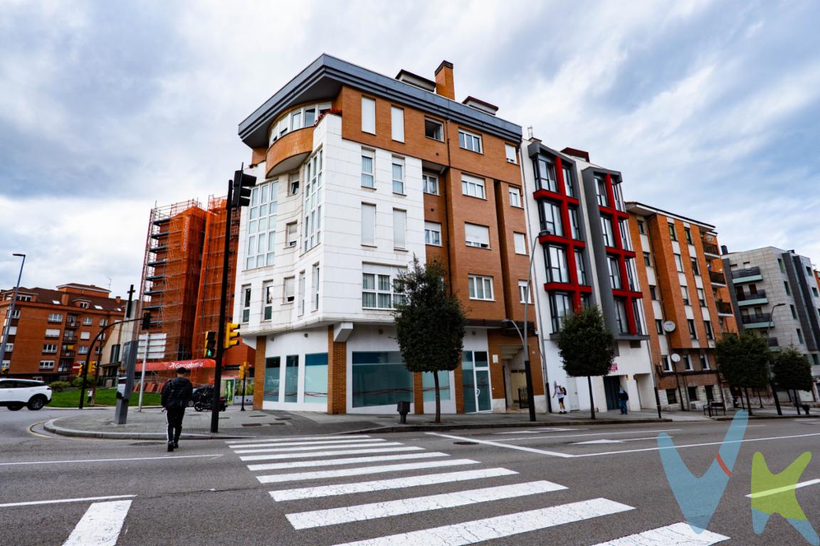 Ven a descubrir tu nuevo hogar en la Calle Ramon y Cajal 72 de Gijon, Este apartamento de un dormitorio, cocina independiente, salón, baño y trastero es una buena oportunidad en un estupendo barrio. El edificio en el que se integra este apartamento se ubica en una calle ancha, luminosa y con orientación este, muy cerca del parque de los Pericones y a 12 minutos andando de la Playa de San Lorenzo y del Paseo de Begoña, es una ubicación privilegiada.Se trata de una vivienda luminosa, tiene sol de mañanas y es totalmente exterior, excepto el baño, presenta buen estado, lista para habitar.El trastero está incluido en el precio publicitado y se ubica en la planta baja del edificio.La zona tiene todo tipo de servicios en la proximidad y  cuenta con una excelente comunicación con autovías.No te pierdas esta oportunidad: Contacta con nosotros para obtener más información y visitar esta propiedad.Informamos a nuestros clientes compradores que en el precio de venta no se incluyen los siguientes conceptos: honorarios de la agencia al comprador, ni el impuesto de transmisiones patrimoniales ni otros gastos de la compraventa (registro de la propiedad, notaría, etc)