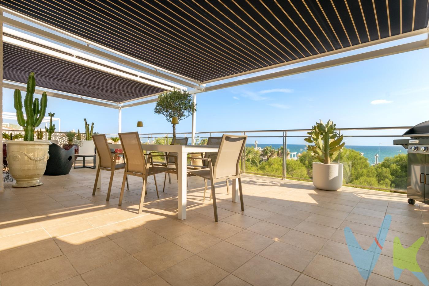 ¡Bienvenido a tu nuevo hogar en el corazón de Sitges! . Este ático con ascensor, situado en la codiciada zona de San Sebastián, es una joya que te conquistará a primera vista. A tan solo 100 metros de la Playa, este exclusivo ático te ofrece una experiencia de vida única en una de las mejores ubicaciones de la ciudad. Con 84 m² construidos y unas impresionantes terrazas que suman 108 m², la principal de 55 m² con orientación sur y vistas al mar, disfrutarás de un espacio exterior inigualable, perfecto para relajarte y desconectar en total privacidad. La luz natural baña cada rincón de este hogar, gracias a su orientación ideal que garantiza sol todo el día. Al entrar, quedarás fascinado por el luminoso salón-comedor con cocina integrada, desde donde podrás disfrutar de las vistas al mar en todo momento. Las dos habitaciones dobles ofrecen un refugio de paz y elegancia: la suite principal cuenta con dos terrazas privadas y la segunda habitación, también con vistas al mar, será el lugar perfecto para sorprender a tus invitados. Reformado en 2023 con acabados de alta calidad, este ático es una mezcla perfecta de exclusividad, confort y diseño. Vivir aquí no es solo un lujo, es un verdadero privilegio. Propiedades como esta son una oportunidad única. No dejes que se te escape, contáctanos hoy mismo y descubre tu nuevo hogar en Sitges. ¡Te encantará!. ____________. Nota: en los importes indicados no se hayan incluidos los impuestos y tasas aplicables a la compra o alquiler del bien inmueble. Las fotografías, videos, planos y demás documentación gráfica pueden no corresponder con la realidad actual, así como los metrajes y superficies, y no tienen carácter contractual. Salvo indicación contraria, los muebles y equipamiento que aparecen en el anuncio no están incluidos en el precio. La vivienda dispone de Certificado Energético y Cédula de Habitabilidad vigentes.