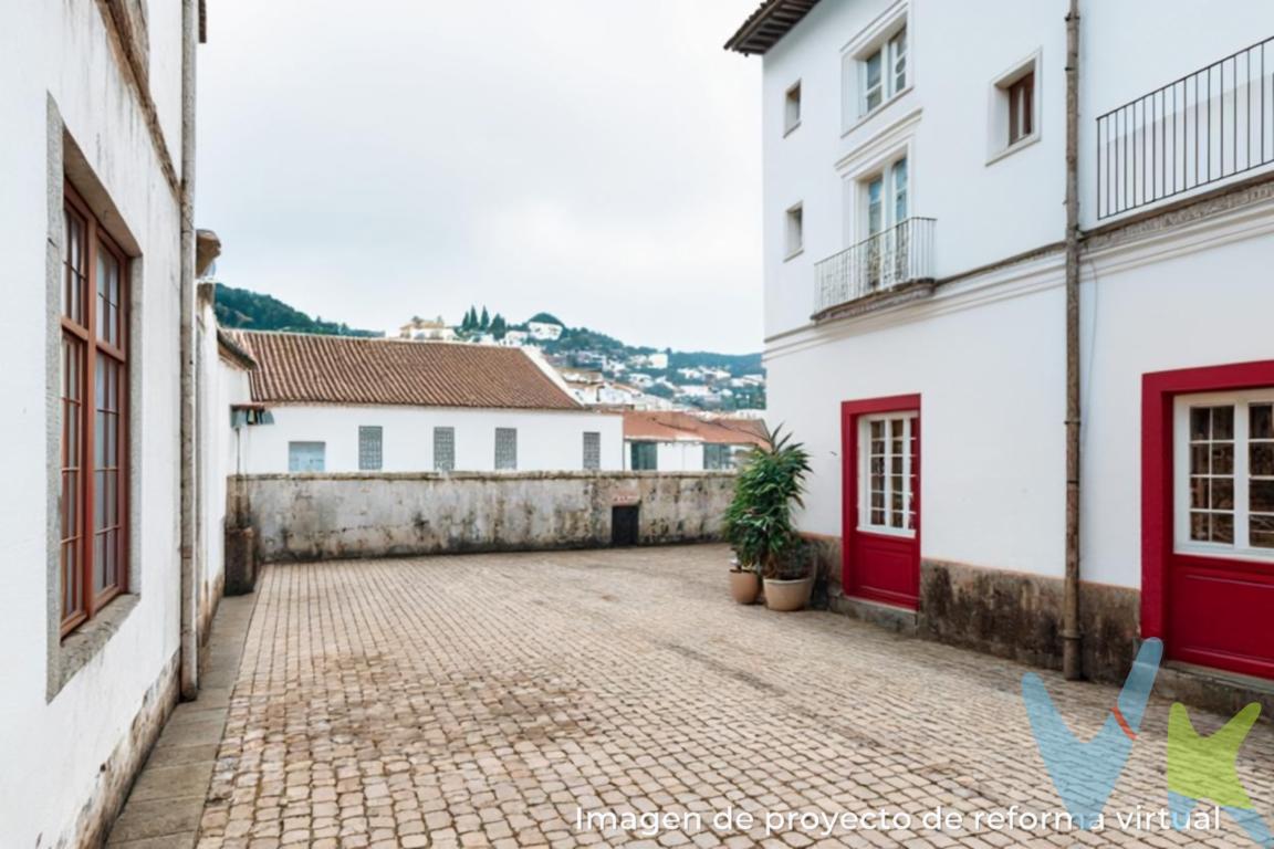  **Magnífica Casa en Venta en Trubia: Espacio y Comodidad en un Entorno Encantador**Se presenta una oportunidad única de adquirir una excepcional casa en Trubia, ideal para quienes buscan una oportunidad de negocio con múltiples posibilidades. Situada en un entorno apacible, esta casa ofrece un equilibrio perfecto entre la comodidad de sus espacios interiores y la practicidad de su ubicación.Construida en el año 1953, esta imponente casa cuenta con 24 habitaciones distribuidas en 3 plantas  las 8 habitaciones de cada planta tendrían capacidad para incluir cuartos de baño individuales, en cada planta actualmente  hay uno. El total de sus metros construidos asciende a 398.91, La planta baja de la casa dispone de una amplia cocina y varios salones, que dan acceso a un amplio patio,  proporcionando un generoso espacio que puede adaptarse a distintas necesidadesLa ubicación de esta casa es otro de sus puntos fuertes. Trubia ofrece una excelente conectividad gracias a la proximidad de paradas de autobús y estaciones de tren. Esta conveniente cercanía facilita los desplazamientos diarios y abre un abanico de opciones para viajar hacia distintos puntos de la región.El estado y estructura de esta propiedad se encuentran en perfecto estado , y brindan la oportunidad para que los nuevos propietarios puedan personalizar y renovar los espacios a su gusto. Sus dimensiones permiten múltiples configuraciones y usos, ya sea para una residencia familiar, un negocio de alojamiento, o incluso un proyecto comunitario.Los alrededores de Trubia combinan la tranquilidad de una zona residencial con la conveniencia de contar con servicios accesibles. La cercanía a la naturaleza y a los principales centros urbanos crea un entorno balanceado y atractivo para vivir. Esta casa es una excelente opción para quienes valoran la amplitud y las posibilidades de adaptación a distintos estilos de vida y necesidades.Para más información o para programar una visita, no dude en ponerse en contacto con nosotros. Estamos seguros de que una vez que vea esta casa en persona, descubrirá que es la opción perfecta tanto como residencia habitual, como para invertir en un negocio rural. No deje pasar la oportunidad de adquirir esta magnífica casa. Le invitamos a descubrir todo lo que esta propiedad tiene para ofrecer. Contáctenos hoy mismo para más detalles y para agendar una visita. 