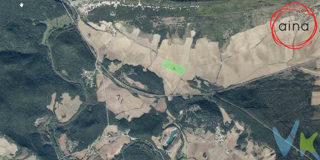 Excelente inversión. Finca de Labor de secano de 38 robadas en Iza, municipio de Atondo, fácil acceso a pie de carretera. Se puede ver la ubicación en las fotos de SITNA o en la Cédula parcelaria. Para mas información no dude en ponerse en contacto con nosotros y le resolveremos cualquier duda.