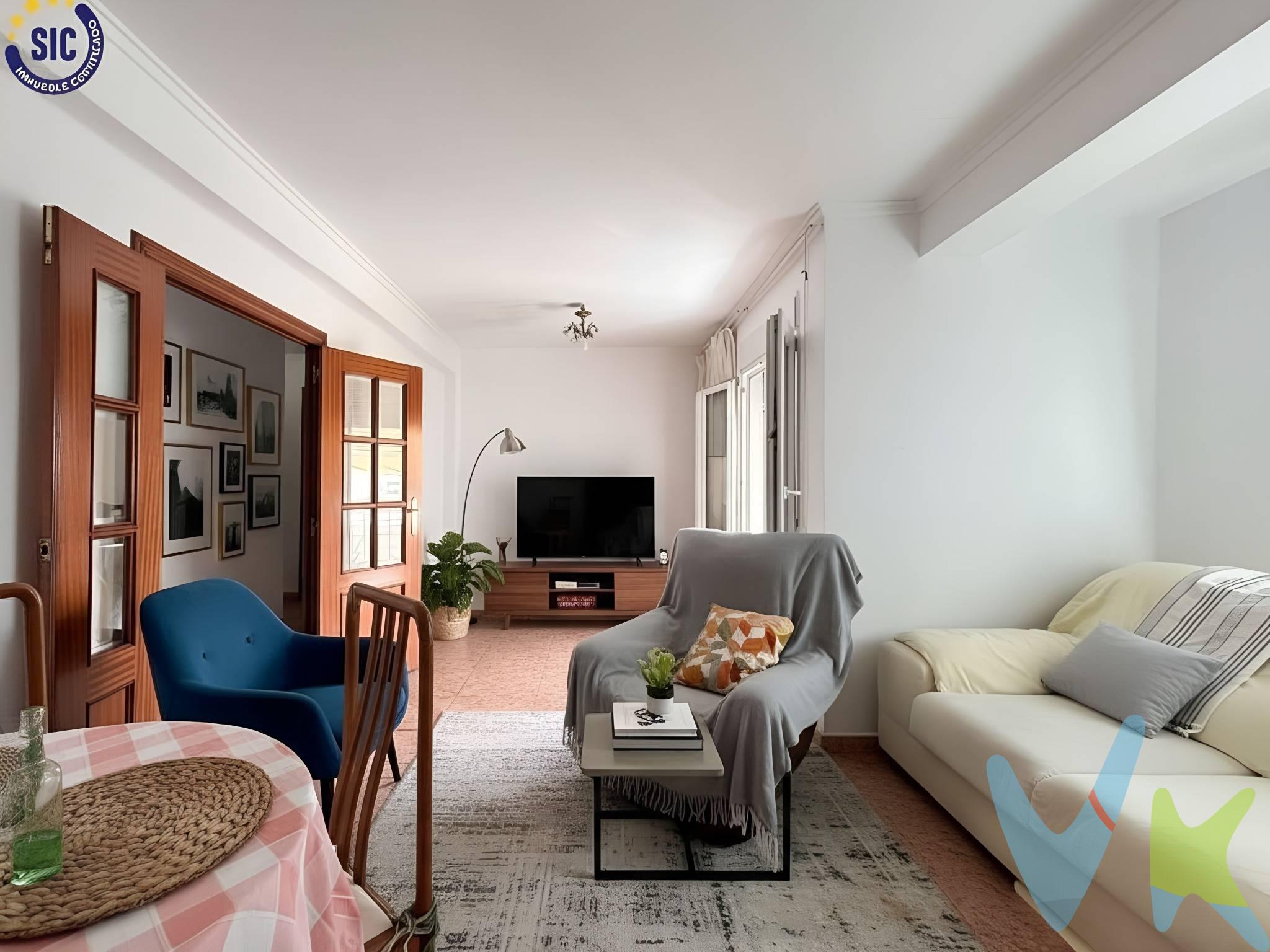 🏡 ¡Tu nueva vivienda en Burjassot te espera!. ¿Buscas un nido lleno de luz, puro confort… y con buena conexión?. Racasa Marvá te presenta un piso con auténtico “rollo”:. Tercera planta (¡ejercicio mañanero gratis!) sin ascensor, con vistas al barrio y al polideportivo municipal. 2 dormitorios: uno de tamaño cómodo, y otro doble desde el que puedes "escaparte" al mini-vestidor/office. Crea en este espacio lo que mas te convenga!. Salón-comedor con balcón para cafés al aire libre o una siesta express. Cocina independiente para que no te interrumpan mientras haces tus recetas estrella. Baño completito, sin sorpresas. 🌟 Pequeños detalles = gran bienestar. Ventanas y puertas de PVC con sistema oscilobatiente y cristal bajo emisivo + mosquiteras enrollables. Resultado: frío afuera, confort adentro. Mucha luz natural todo el día, ideal para despertar con energía y para los ratos de estudio o teletrabajo. 📍Ubicación top (y con todo al alcance). Al ladito de la Universidad, perfecto si vienes a estudiar o te mueves habitualmente por allí. Metro y bus, comercios, supermercados, colegios, zonas verdes.. tendrás la ciudad a un paso. 💡 Consejo de invest-influencers: ¿Por qué enamorarte (o alquilar con sonrisa)?. Ideal para parejas dobles, estudiantes con estilo, o como inversión segura: cerca de todo, listo para vivir o rentar ya. ¿Te mola el rollo “todo listo para entrar a vivir y limpio”? Aquí entras y empiezas a disfrutar. ¿Quieres verlo en directo?. Contacta con Racasa Marvá y organiza tu visita. Quien llega, se queda encantado (y luego no querrá soltar la llave 😉). ⚠️ Aviso legal y condiciones. La oferta puede variar o retirarse sin previo aviso: lo que anuncias hoy podría cambiar mañana. El contenido (textos, fotos, imágenes, etc.) se proporciona a título informativo y no es vinculante, ya que los datos vienen de terceros y podrían contener errores. Registro Oficial: nuestra oficina está inscrita en el Registro de Agentes de Intermediación Inmobiliaria de la Comunidad Valenciana con el número RAICV‑3991. 💰 Gastos no incluidos en el precio:. Honorarios de la agencia inmobiliaria. Impuestos obligatorios:. IVA (en caso de primera transmisión). ITP (Impuesto de Transmisiones Patrimoniales, si es segunda mano). Otros costes: notaría, gestoría y registro de la propiedad. 🔐 Exclusividad y colaboración profesional. Por mandato expreso del propietario, somos la agencia exclusiva encargada de esta propiedad. Eso significa:. ✅ Acceso a toda la información completa. 🤝 Atención personalizada, sin interferencias. 🚫 Por favor, no contactar ni molestar al propietario, inquilinos o vecinos. 📞 Si eres agente inmobiliario con un cliente interesado, estaríamos encantados de colaborar contigo, ¡llámanos!. . 