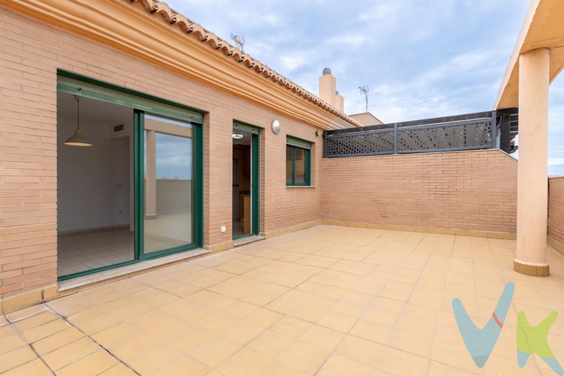  **Exclusivo ático dúplex en venta en Puerto de Sagunto**Presentamos una oportunidad única para adquirir este impresionante ático dúplex en la cotizada zona de Nuevo Centro, Puerto de Sagunto. Este magnífico inmueble, construido en 2006, combina elegancia y funcionalidad, y está diseñado para proporcionar el máximo confort a sus residentes.Al acceder a este espacio, uno se encuentra con una amplia superficie de 87.21 metros útiles que se extienden en un total de 107.97 metros construidos. Este luminoso dúplex cuenta con tres espaciosas habitaciones, ideales para crear espacios personales o para trabajar desde casa. Los detalles de diseño y la disposición de cada estancia han sido cuidadosamente seleccionados para ofrecer un ambiente acogedor y moderno.Al entrar al salón, con una amplitud de 28 metros, experimentarás una atmósfera perfecta para el entretenimiento y el descanso. Este espacio se encuentra bañado por luz natural, creando un ambiente cálido y acogedor. La conexión directa con la amplia terraza de 48 metros es un verdadero lujo, ofreciendo un refugio al aire libre para disfrutar de momentos inolvidables con amigos y familiares o simplemente relajarse rodeado de vistas panorámicas.Situado en la tercera planta del edificio, este ático dúplex ofrece tranquilidad y privacidad inigualables. La presencia de un trastero proporciona espacio adicional para almacenamiento, optimizando al máximo el uso del hogar. El edificio cuenta con ascensor para facilitar su acceso, asegurando comodidad para ti y tus visitantes.Además, la propiedad incluye una plaza de garaje, un valioso añadido que garantiza tu tranquilidad al saber que tu vehículo estará siempre seguro. La excelente ubicación de la vivienda ofrece fácil acceso al transporte público con una parada de bus cercana, conectándote rápidamente con el resto de la ciudad y alrededores.La zona de Nuevo Centro es conocida por su ambiente residencial y su proximidad a todos los servicios necesarios, como supermercados, colegios y áreas de ocio. Todo lo que necesitas para una vida cómoda y eficaz está al alcance de tu mano, a tan solo unos pasos de tu puerta.Este extraordinario ático dúplex en Puerto de Sagunto es una joya que ofrece todo lo que podrías desear en un hogar. No dejes pasar la oportunidad de visitar esta increíble propiedad que combina a la perfección lujo, comodidad y una ubicación envidiable. Para obtener más información o concertar una visita, no dudes en ponerte en contacto con nosotros. Este ático podría convertirse en el hogar de tus sueños, y estamos seguros de que su visita te encantará. ¡Te esperamos para mostrarte este espacio único que puede ser tu próximo hogar!?Visite el reportaje fotográfico, el tour virtual, el vídeo y los planos disponibles* para conocer todos los detalles.El precio del inmueble no incluye los honorarios de la agencia que ascienden al 3% del precio final del inmueble, (con un mínimo de 3.000EUR), ni los gastos de notaría y registro de la propiedad (que están sujetos a aranceles y varían dependiendo del precio de escrituración), ni los impuestos (que en la Comunitat Valenciana varían dependiendo del precio del inmueble y de las características personales del comprador).Por mandato expreso del propietario, comercializamos este inmueble en exclusiva, por lo que garantizamos un servicio de calidad, un trato fácil, sencillo y sin interferencias de terceros. Por este motivo, se ruega no molestar al propietario, a los ocupantes de la propiedad, a los vecinos, o conserjes del edificio o urbanización si los hubiera. Muchas gracias por su comprensión. La oferta está sujeta a cambios de precio o retirada del mercado sin previo aviso. Este anuncio en su conjunto, incluyendo textos, fotos, imágenes o cualquier otro contenido del mismo, no es vinculante dado que la información es ofrecida por terceros y puede contener errores. Se muestra a título informativo y no contractual.Este inmueble se vende en cuerpo cierto y las medidas expuestas en el anuncio son aproximadas.Agencia Registrada con el N.º 1844 en el Registro Obligatorio de Agentes Inmobiliarios de la Comunidad Valenciana. Puede consultar en la web de la GVA.