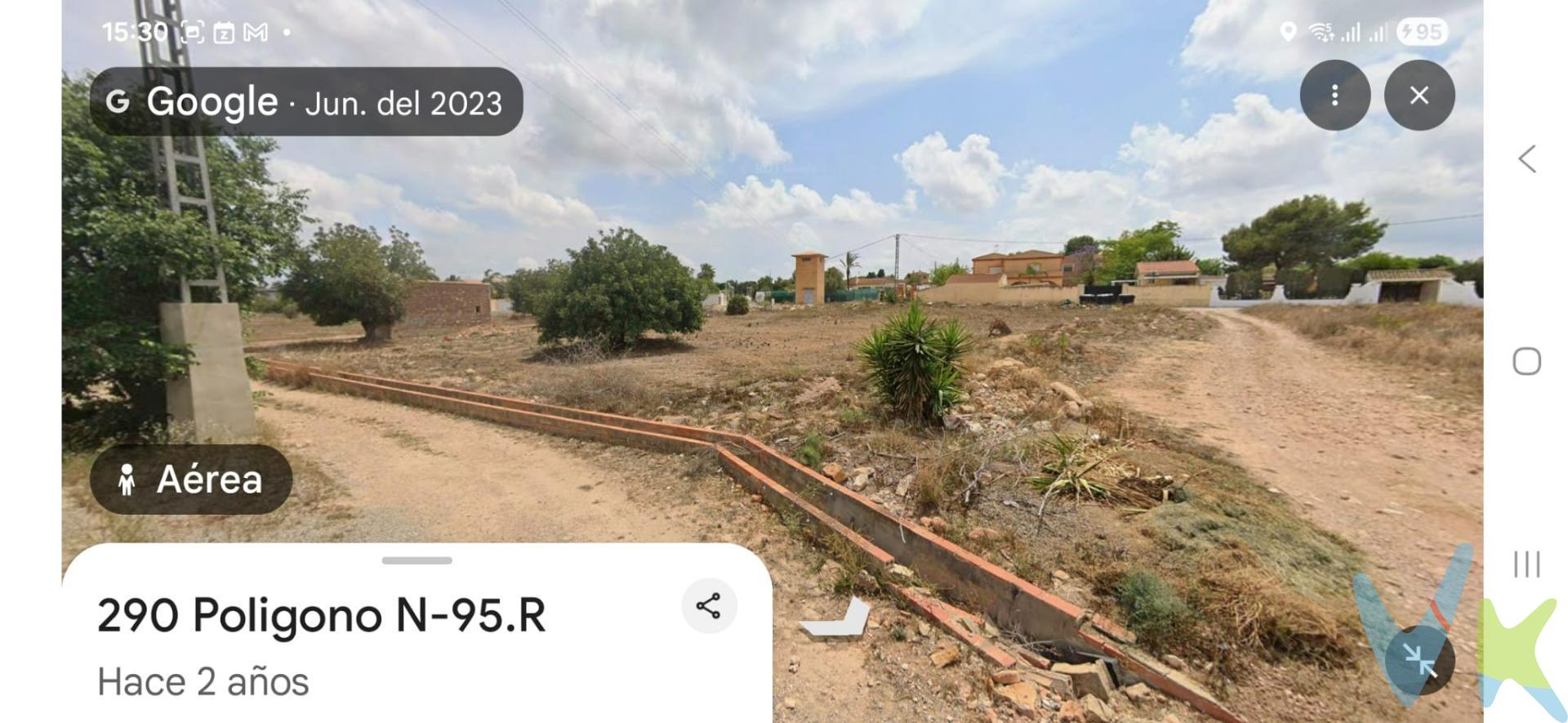 Si llevas tiempo buscando una parcela amplia, bien ubicada y con verdadero potencial, esta puede ser la oportunidad que estabas esperando. Se vende espectacular parcela de 1.660 m² en Bétera, ideal tanto para construir una vivienda exclusiva como para inversión a futuro en una de las zonas con mayor demanda y crecimiento. Su amplitud permite desarrollar un proyecto único, con espacio más que suficiente para crear una vivienda moderna con jardín, piscina, terrazas, zona deportiva o incluso un auténtico oasis privado donde disfrutar de tranquilidad y privacidad.  Excelente ubicación.  Gran tamaño y múltiples posibilidades.  Ideal para vivienda de alto nivel o inversión.  Zona tranquila y muy demandada. Parcelas de estas dimensiones son cada vez más difíciles de encontrar, especialmente en ubicaciones donde todavía se puede disfrutar de espacio, naturaleza y calidad de vida sin alejarse demasiado de Valencia. Una inversión inteligente hoy… y un lugar perfecto para construir algo realmente especial mañana. No dejes pasar esta oportunidad. INFORMACIÓN LEGAL AL CONSUMIDOR:. El precio indicado no incluye impuestos ni gastos derivados de la compraventa. Gastos a cargo del comprador:. • Impuesto de Transmisiones Patrimoniales (ITP): En segundas transmisiones, el tipo general vigente en la Comunitat Valenciana es del 10% sobre la base imponible, que será el mayor valor entre el precio de compraventa, el valor declarado o el valor de referencia catastral, pudiendo aplicarse tipos reducidos según las circunstancias del comprador. • Honorarios de intermediación inmobiliaria: 4% del precio final de venta + IVA (21%), a cargo del comprador. No incluidos en el precio de venta. • Notaría y Registro de la Propiedad: Los aranceles son oficiales y variables en función del precio y características de la operación. A título orientativo, entre 600 € y 1.000 €. Los gastos se distribuirán conforme a la normativa vigente, salvo pacto en contrario. Las condiciones pueden variar en función de las circunstancias personales y del régimen fiscal aplicable. Otros gastos:. • Gastos de financiación: Tasación, comisiones y condiciones bancarias según la entidad elegida por el comprador. • Gestoría: Servicio opcional, con costes variables en función del proveedor. • Podrán existir otros gastos inherentes a la formalización de la compraventa que correspondan al comprador según normativa vigente. El vendedor asumirá los gastos que legalmente le correspondan, salvo pacto en contrario. El inmueble no se encuentra sujeto, a fecha de publicación, a limitaciones de precio derivadas de normativa de zonas de mercado residencial tensionado. Se facilitará al cliente información detallada y personalizada de todos los costes asociados a la operación, así como la documentación relativa al inmueble, disponible en la sede física de la agencia - Av. Blasco Ibáñez 5 Bajo, 46970, Alaquàs (Valencia) y/o en el medio electrónico habilitado – www.inmueblesvalencianos.net. La agencia actúa exclusivamente como intermediaria en la operación. Cualquier compraventa queda sujeta a la aceptación expresa del vendedor y a la formalización del correspondiente contrato. El presente anuncio tiene carácter meramente informativo y no contractual, pudiendo estar sujeto a errores, cambios o actualizaciones.  . La venta de esta parcela se gestiona mediante contrato de EXCLUSIVA COMPARTIDA por lo que se trabaja con cerca de 400 Inmobiliarias. 