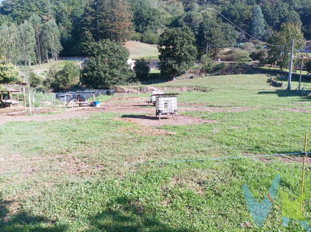 En San Juan de Raicedo, bonita localidad situada en el Valle de Iguña, tenemos para la venta esta finca de 1445 m², en la que unos 1.100m² son urbanos y una pequeña parte de unos 300m² es rústica..La normativa urbanística permite construir viviendas unifamiliares de hasta dos plantas (máx. 6,5 m de altura) con una ocupación aproximada del 50 % de la parcela y edificabilidad 1m²/m², lo que te da espacios excelentes tanto para la vivienda como jardín o zonas exteriores privadas. Esta propiedad está situada en un entorno con mucho encanto y tranquilidad, pero al mismo tiempo tiene a un paso todos los servicios, ya que estás a un par de minutos del centro de Arenas de Iguña, donde además está  la estación de tren y el enlace de la Autovía, lo que facilita la vida cotidiana.Es una oportunidad única para construir la casa de tus sueños en una zona tranquila y natural, ideal tanto para vivienda permanente como segunda residencia.Gastos e Impuestos no incluidos en el precio. Compra sujeta a ITP. El comprador se hará cargo de los costes de la escritura e inscripción en el Registro de la Propiedad.\"Más información sobre transparencia, impuestos, gastos y condiciones de compraventa en nuestra web www.activanorte.com\"