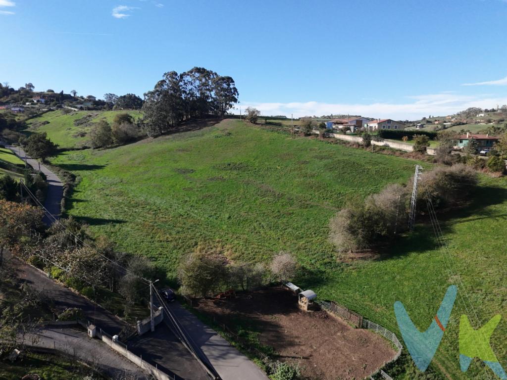 Fincas en venta zona Cenero Gijón.A la venta lote de fincas compuesto por las siguientes parcelas:Finca de 2526 m2 edificable.Finca de 1637 m2 edificable.Finca de 14.293 m2 rustica en la que hay una construcción destinada a almacén de 58m2.Finca rustica de 19.538 m2 rustica. La ubicación es inmejorable. A tan solo 15 minutos de Gijón, podrás disfrutar de todos los servicios y comodidades que una gran ciudad ofrece, sin renunciar a la tranquilidad y calidad de vida que te proporciona vivir en una zona residencial como Cenero.A 20 minutos de Oviedo y 30 de Avilés Con acceso cercano al tren y al autobús, esta ubicación es perfecta para aquellos que buscan la combinación perfecta entre tranquilidad y accesibilidad. La finca se encuentra en un entorno rodeado de naturaleza, ideal para desconectar del bullicio de la ciudad.Además, la finca se encuentra cerca de importantes vías de comunicación, lo que te permitirá desplazarte fácilmente y llegar a cualquier lugar en poco tiempo. Y si eres amante de los deportes al aire libre, estarás rodeado de hermosos paisajes y rutas para practicar senderismo y ciclismo.No pierdas la oportunidad de visitar esta magnífica finca edificable en la zona de Cenero, en Gijón. Cualquier duda o pregunta que tengas. Estaremos encantados de ayudarte.Llama ahora y reserva tu visita. ¡No dejes pasar esta oportunidad única de construir la casa de tus sueños en un entorno privilegiado!!!El precio de venta no incluye gastos de notaría, registro de la propiedad, gestoría, ni el Impuesto de Transmisiones Patrimoniales (ITP) o el IVA/AJD.