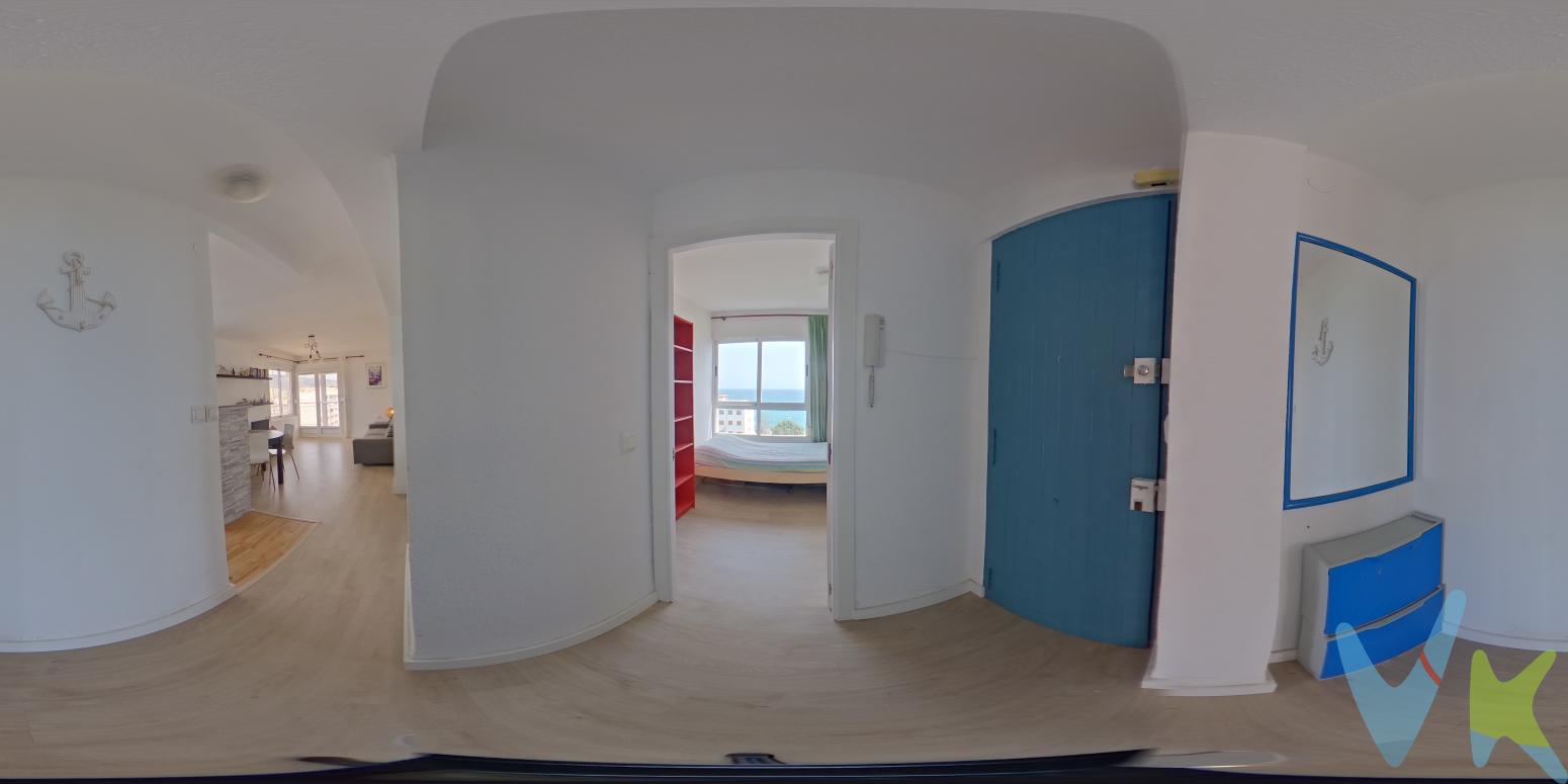  ¡Bienvenido a su nuevo hogar en la hermosa localidad de Oropesa del Mar-Orpesa! Presentamos este encantador apartamento en venta, situado en la codiciada Zona Playa de la Concha. Esta propiedad, emplazada en un edificio construido en 1969, se encuentra en una tercera planta sin ascensor y ofrece unas vistas impresionantes al mar Mediterráneo que no querrá perderse.Este acogedor apartamento cuenta con una superficie total construida de 79 metros cuadrados, de los cuales 56 metros son útiles. El inmueble viene completamente amueblado, incluyendo electrodomésticos de calidad, lo cual facilita una mudanza cómoda y sin complicaciones.La distribución de este hogar está pensada para optimizar el espacio y brindar comodidad. Consta de dos habitaciones luminosas que aseguran el descanso y la privacidad que usted y su familia buscan. Cada habitación ha sido planeada para proporcionar un ambiente agradable y acogedor, haciéndole sentir en un verdadero hogar desde el primer instante.Una de las joyas de esta propiedad es su amplia terraza de 23 metros cuadrados con vistas al mar. Este espacio exterior es perfecto para disfrutar de veladas al aire libre mientras contempla las serenas vistas al mar. Imaginamos que se convertirá en su lugar favorito para relajarse, leer un libro o disfrutar de una cena en compañía de amigos y familiares.La ubicación de este apartamento no podría ser mejor. Cercano a estaciones de tren y paradas de autobús, se encuentra perfectamente conectado con el resto de la localidad y comunidades vecinas. Esto garantiza un acceso rápido y eficiente a los servicios y lugares de interés que Oropesa del Mar tiene para ofrecer.El entorno de Playa de la Concha es conocido por sus magníficas playas , ideales para quienes disfrutan del ambiente marítimo y actividades al aire libre. A poca distancia, podrá encontrar una variada oferta de restaurantes, cafeterías y tiendas que complementarán su estilo de vida con facilidad.La combinación de estos elementos hace de esta propiedad una opción ideal tanto para aquellos que buscan un lugar permanente como para quienes desean una segunda residencia junto al mar. La comodidad y el estilo de vida que ofrece este inmueble son difíciles de igualar.Le animamos a programar una visita para experimentar de primera mano todo lo que este magnífico piso tiene para ofrecer. Nuestro equipo está disponible para coordinar una visita en el momento que mejor le convenga y para responder a cualquier pregunta o inquietud que pueda tener sobre esta oportunidad única. ¡No deje pasar la oportunidad de hacer de este piso su próximo hogar y disfrutar de la vida costera con todas las comodidades que merece! --------------------------------------Agencia inmobiliaria en Oropesa del mar si quieres comprar o vender casas pisos o locales en la comunidad Valenciana con oficina en Oropesa del Mar, Castellón. Para mayor seguridad en la compraventa, todas nuestras viviendas poseen FICHA DE CERTIFICACIÓN DE INMUEBLES registrada por la Asociación de Inmobiliarias de la Comunidad Valenciana ASICVAL. Antes de comprar o de entregar las arras, pida el Certificado de la vivienda para estar seguro y tranquilo sobre la situación legal, urbanística y de cargas de la misma. Los impuestos, gastos de notaría y registro no están incluidos en el precio de venta. 