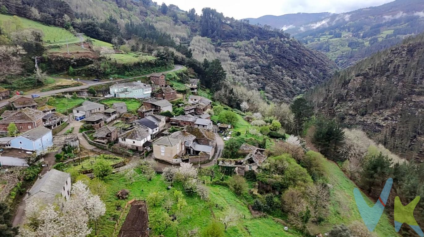 A 11 km de Grandas de Salime,en el pueblo de Pesoz ponemos a la venta esta Casa para rehabilitar completamenteEsta casa es una verdadera joya histórica edificada en 1890, ofreciendo no solo espacio sino también un toque de encanto y solidez que solo las construcciones de esa época pueden brindar.Con 250 metros cuadrados de área útil y un total de 327 metros construidos, esta propiedad proporcionara un espacio generoso que es ideal para familias que buscan crear un hogar a su gustoEl entorno en Pesoz es insuperable ,la tranquilidad del paisaje circundante proporciona el equilibrio perfecto para disfrutar de la naturaleza al máximo, convirtiendo cada día en una oportunidad para relajarse y disfrutar del aire libre. Su ubicación es ideal para aquellos que desean escaparse del bullicio sin comprometer el acceso a servicios esenciales.Destaca por su rica historia y belleza natural. Este rincón de España ofrece un viaje a través de paisajes impresionantes y una cultura vibrante, donde cada sendero y rincón cuenta una historia, ideal para los amantes de la naturaleza y los paisajes espectaculares. La parcela de 272 metros se encuentra completamente cerrada de muro para disfrutar de una completa intimidadNo solamente es un lugar para vivir, sino también un espacio donde crear una historia propia, adaptando cada rincón a las necesidades y sueños personales.Visitar esta residencia es el primer paso para enamorarse de un hogar único y lleno de potencial. Descubra la casa de sus sueños en Pesoz, donde el pasado se encuentra con el presente en un espacio que invita a ser vivido y disfrutado plenamente. Contacte para concertar una visita y deje que el encanto de esta propiedad le envuelva.El precio no incluye el Impuesto de Transmisiones Patrimoniales ni los gastos de Notaría y Registro.A título orientativo, en segundas transmisiones, el comprador abonará el Impuesto sobre Transmisiones Patrimoniales (ITP). Para consultar los porcentajes del ITP en Asturias puede hacerlo a través de la web oficial de servicios tributarios del Principado de Asturias https://sede.tributasenasturias.es/sites/sede/default/es_ES/Que-quieres-hacer/Transmisiones-Patrimoniales-y-AJD. La base imponible será el mayor valor entre precio de compraventa, tasación o valor de referencia catastral. Gastos de notaría y registro según aranceles variables según precio, número de copias y complejidad.El comprador escoge libremente notario. El vendedor asume la plusvalía y el resto de gastos son del comprador. Si se precisa hipoteca: Tasación, condiciones y costes bancarios según entidad elegida por el comprador; así como los gastos de gestoría y cualesquiera otros inherentes a la formalización de la compraventa. De acuerdo con la ley, no se incluyen en el precio otros gastos o tributos que legalmente correspondan al comprador. Honorarios de intermediación inmobiliaria a cargo del vendedor.El consumidor tiene derecho, conforme a la normativa vigente, a disponer de información y documentación adicional relativa al inmueble y condiciones de la compraventa, accesible en la sede física de la Agencia Eurocasa Gijón, en Santa Doradía, nº 14-Bajo, en Gijón, o a través del correo electrónico info@eurocasagijon.com. La agencia actúa exclusivamente como intermediaria en la operación. Cualquier compraventa y sus condiciones quedan sujetas en todo caso a la aceptación expresa del vendedor del inmueble y a la posterior formalización del correspondiente contrato. El presente anuncio tiene carácter meramente informativo; la información suministrada se corresponde con la disponible a la fecha de publicación, pudiendo variar en función de las circunstancias o actualizaciones legales, contractuales y fiscales. 