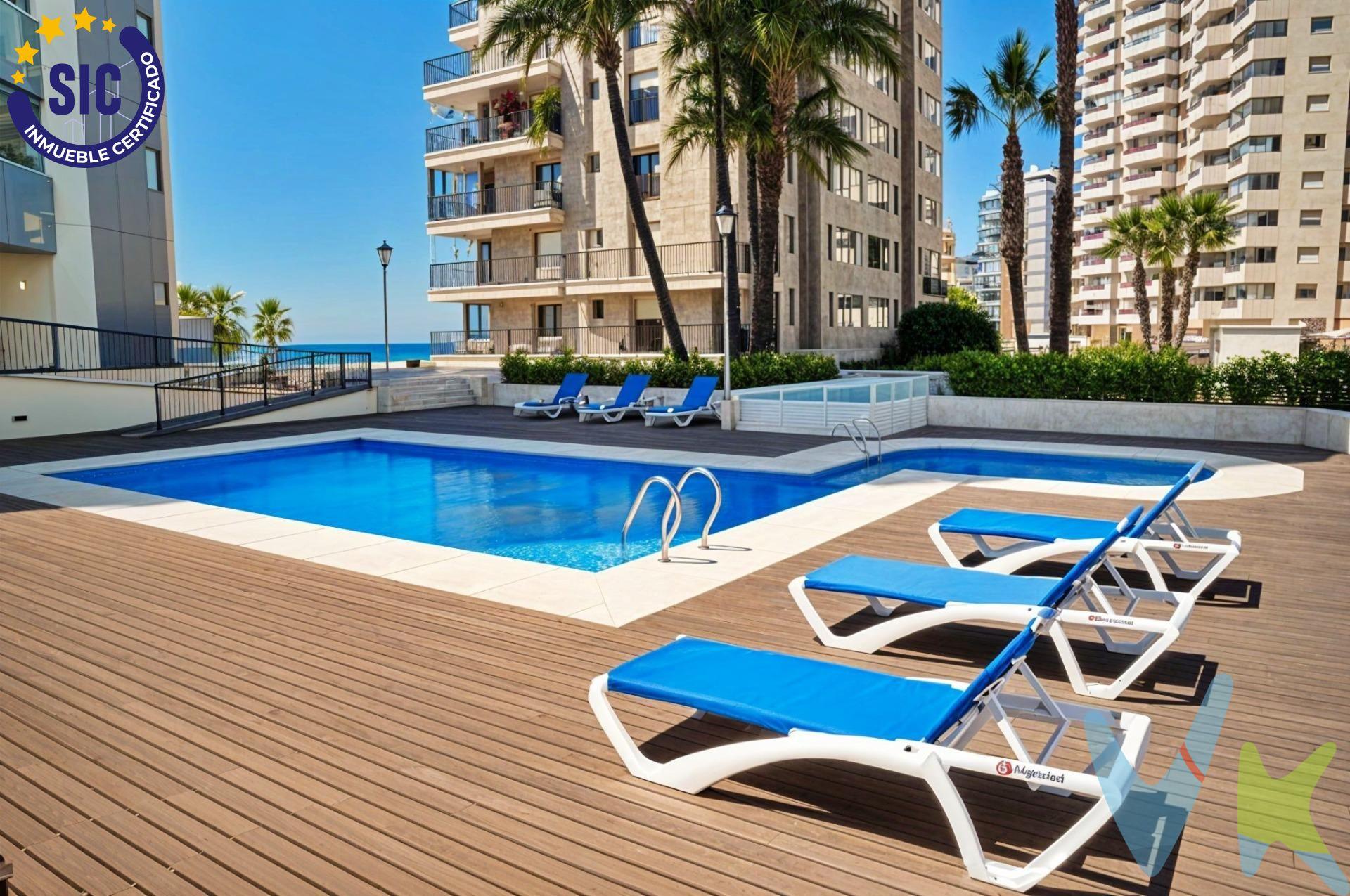Te presentamos un ático dúplex exclusivo, a estrenar, que ocupa por completo las plantas 17 y 18 del moderno edificio Vistabella en primera línea de la Playa del Arenal. Un auténtico mirador de 360º sobre la bahía de Calpe, donde el mar, el sol y la luz son los protagonistas de cada día. Imagínate despertando con el azul del mar fundiéndose con el cielo. Cinco terrazas (cuatro frontales al mar y una trasera) te ofrecen postales únicas al amanecer y al atardecer. Desde cada rincón de esta vivienda, el paisaje te envuelve y te conecta con la inmensidad del Mediterráneo. Escucha el rumor de las olas desde tu propia cama, siente la brisa marina y déjate llevar por el susurro del viento que atraviesa los ventanales de esta vivienda abierta al mar. Aquí, el silencio solo lo interrumpe el sonido natural del entorno. Disfruta de la sensación de estrenar un hogar diseñado para el bienestar, con estancias amplias, luminosas y cómodas. Sube por la escalera interior y descubre una terraza solárium privada donde tumbarte al sol, practicar yoga al amanecer o compartir una copa al atardecer. Distribución:. ●	3 dormitorios (el principal con baño en suite). ●	2 baños. ●	Salón-comedor con acceso directo a dos terrazas . ●	Cocina independiente . ●	Galería trasera. ●	Espectacular terraza apergolada en la planta superior de uso privativo. ●	2 plazas de garaje incluidas en el precio. ●	2 Trasteros. El complejo cuenta con piscina comunitaria, acceso directo al paseo marítimo y en primera línea de playa. ✅ 224 m² construidos | 182 m² útiles. ✅ Armarios empotrados | Edificio del año 2010. Un hogar único para quienes buscan vivir el Mediterráneo desde las alturas, con privacidad, elegancia y unas vistas que no se olvidan. 📞 Ven a visitarlo sin compromiso y siente lo que es vivir sobre el mar. Nota importante: La vivienda se encuentra completamente vacía, sin mobiliario ni cocina instalada. Las imágenes con mobiliario han sido generadas mediante inteligencia artificial con fines ilustrativos. Por ello, puede haber ligeras discrepancias en las proporciones del mobiliario respecto a los espacios reales. VENTA:. PVP 1.500.000€.  Gastos e impuestos no incluidos en el precio. La compra conlleva impuestos y gastos de formalización para el comprador. A título orientativo se informa que en segundas transmisiones el  ITP  con carácter general en  Valencia  es del 9%, pudiendo existir otros tipos impositivos atendiendo a  las circunstancias  personales del comprador u otras circunstancias previstas legalmente. Base imponible del impuesto el mayor valor entre el precio de compraventa, la tasación o el valor de referencia catastral. En cuanto a los gastos de  notaría y registro, en su caso,  suelen oscilar aprox; entre 1,5% y 2,5% (aranceles variables según precio, n.º de copias y complejidad). El comprador elige notario. Si el comprador precisase de  hipoteca: tasación, condiciones y costes bancarios serán según entidad elegida por el comprador, así como los gastos de gestoría, y cualesquiera otros gastos inherentes a la formalización de la compraventa que legalmente correspondan a la parte compradora, salvo pacto expreso en contrario con el vendedor. El consumidor tiene,  conforme a la normativa vigente, a su disposición información y documentación adicional relativa al inmueble y condiciones de la compraventa, que podrá ser consultada en C/Joaquín Costa 4, bajo 46005 Valencia o urbe2@remax.es. Honorarios de mediación inmobiliaria a cargo del  COMPRADOR: (3% del precio final de venta más IVA (21%), salvo otro pacto.); y  de VENDEDOR (según acuerdo con el mismo). . Se informa al consumidor que la agencia actúa como intermediaria inmobiliaria en la operación, estando cualquier eventual compraventa y sus condiciones sujeta a la aceptación expresa del propietario-vendedor y a la posterior formalización del correspondiente contrato.