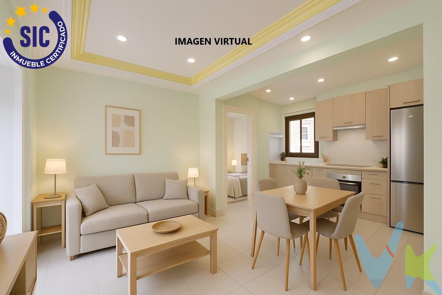 🏖️ ¡Oportunidad única junto al mar! Local de 89 m² en Playa de Tavernes – Posibilidad de cambio a vivienda 🏠. ¿Buscas un espacio junto al mar para invertir, vivir o gestionar tu propio negocio? . Disponemos de un estupendo bajo en la playa de Tavernes de la Valldigna con posibilidad de cambio de uso a vivienda. Se vende local diáfano de 89 m² adaptable a cualquier actividad y con la posibilidad de hacerte tu vivienda a tan solo 100 metros de la playa, excelente orientación y luz natural. Incluye plaza de garaje, una ventaja imprescindible en la zona costera, especialmente en temporada alta. Ideal para negocio (hostelería, tienda, despacho..) o para transformarlo en un apartamento moderno cerca del mar. La zona cuenta con todos los servicios: supermercados, restaurantes, transporte, ocio y, por supuesto el mar a tan solo unos metros y en una zona de mucho paso peatonal. . Con una capacidad de hasta 50 comensales en local y 16 en Terraza es una inmejorable inversión, el local cuenta con 2 aseos adaptados a personas con movilidad reducida. También dispone de Plaza de Parking con acceso directo al local por puerta trasera, de esa manera al estar incluida en la misma escritura se puede solicitar el cambio de uso mediante proyecto al ayuntamiento. Ubicación excelente, en zona con gran afluencia de personas. 📞 ¡No dejes pasar esta oportunidad! Contáctanos para más información o para concertar una visita. Nota: Los honorarios de la agencia no incluidos en el precio así como el mobiliario. Si necesitas financiación, no dudes en consultarnos.