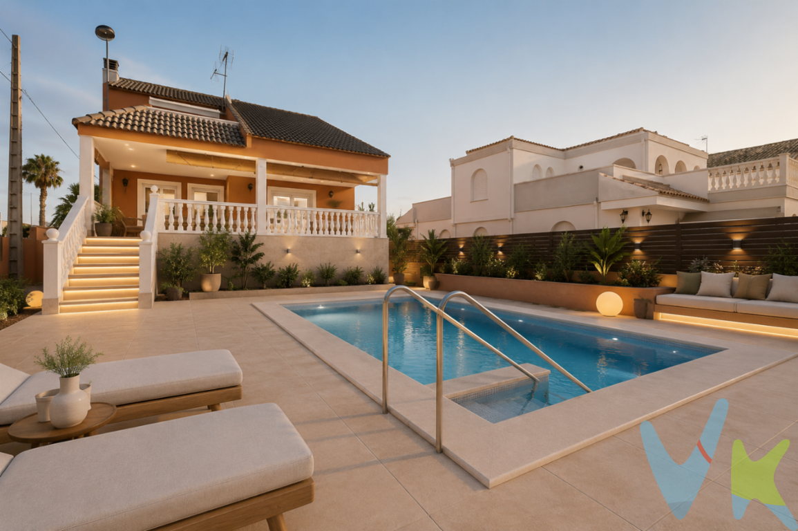Chalet independiente junto al mar en Chilches.Descubre este fantástico chalet independiente situado en una de las mejores zonas de Chilches, a escasos minutos del mar. Una vivienda amplia, luminosa y con todas las comodidades para disfrutar en familia o como segunda residencia. La vivienda dispone de 5 amplios dormitorios, 2 baños completos y 3 terrazas, ideales para disfrutar del buen clima durante todo el año. En el exterior encontrarás una piscina privada, una agradable zona infantil y amplios espacios para tomar el sol y relajarte con total privacidad. Además, cuenta con garaje privado y una planta baja con un gran espacio equipado con chimenea, preparado para acondicionar una segunda vivienda independiente, un apartamento para invitados, una zona de ocio o cualquier proyecto que tengas en mente. Una oportunidad única para vivir cerca del mar, con amplitud, privacidad y un enorme potencial.Características principales:Chalet independiente.A pocos metros del mar.5 dormitorios.2 baños.3 terrazas.Piscina privada.Zona infantil y solárium.Garaje.Planta baja con chimenea y posibilidad de habilitar una segunda vivienda.Si buscas una vivienda espaciosa, con piscina y muy cerca de la playa, este chalet en Chilches es una excelente oportunidad. ¡Ven a visitarlo y descubre todo su potencial!*Las imágenes de reforma mostradas son renders fotorrealistas creados a partir de fotografías reales de la vivienda. Reflejan una propuesta de actualización estética respetando la distribución, dimensiones y huecos existentes, con el objetivo de ayudar a visualizar el potencial del inmueble.Agencia Registrada con el Nº 89 en el Registro Obligatorio de Agentes Inmobiliarios de la Comunitat Valenciana. Puede consultar en la web de la GVA:https://habitatge.gva.es/es/registres-en-materia-habitatgeLa oferta está sujeta a cambios de precio o retirada del mercado sin previo aviso. Este anuncio en su conjunto, incluyendo textos, fotos, imágenes o cualquier otro contenido de este, no es vinculante dado que la información es ofrecida por terceros y puede contener errores. Se muestra a título informativo y no contractual.Gastos de la compraventa a cargo de la parte compradora no incluidos en el precio del inmueble a tener en cuenta:.- ITP con carácter general en Valencia es del 9% pudiendo corresponderle otro tipo impositivo atendiendo a sus circunstancias personales (por edad, renta o situación familiar primera vivienda habitual, etc ) previstas legalmente.*Base imponible del impuesto el mayor valor entre el precio de compraventa, la tasación o el valor de referencia catastral..- Gastos de notaría y registro, en su caso, suelen oscilar aprox; entre 1,5% y 2,5% (aranceles variables según valor de compraventa, n.º de copias, etc )..- Si tramita la inscripción una gestoría, deberá abonar sus honorarios más iva ( en este caso suele oscilar entre los 250 y los 400 + iva)..- Honorarios de mediación inmobiliaria a cargo del comprador del 3% del precio final de venta más IVA (21%).Por mandato expreso del propietario, comercializamos este inmueble en exclusiva, lo que le garantiza el acceso a toda la información, a un servicio de calidad, un trato fácil, sencillo y sin interferencias de terceros. Por este motivo, se ruega no molestar al propietario, a los ocupantes de la propiedad o a los vecinos. Muchas gracias por su comprensión. Si usted es agente inmobiliario y tiene un cliente para este inmueble, llámenos: estaremos encantados de colaborar.Se informa al consumidor que la agencia actúa como intermediaria inmobiliaria en la operación, estando cualquier eventual compraventa y sus condiciones sujeta a la aceptación expresa del propietario-vendedor y a la posterior formalización del correspondiente contrato.