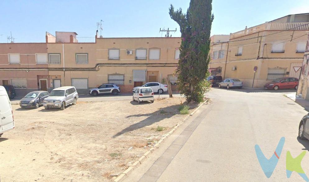 Crea el hogar que siempre has soñado, en este solar de 378 metros en Ceutí,  el lugar ideal para construir tu vivienda. ✅ Ideal para construir tu futura vivienda, sujeto a la normativa urbanística vigente.  . ✅ Una oportunidad para invertir y desarrollar tu proyecto a medida.  . Para más información, condiciones y visitas, no dudes en contactar. PVP: 49.999€. No incluye gastos, impuestos y demás gastos legalmente correspondan al comprador: ITP del 7,75% con carácter general; existen excepciones según normativa aplicable (1). Base imponible el mayor valor entre el precio de venta o el valor referencia catastral. Gastos Notaría y Registro: 1.900€ aprox. según complejidad y aranceles vigentes (2). Financiación: gastos de hipoteca, tasación y gatos bancarios a cargo del comprador, según su necesidad y elección. Servicio doble de intermediación: Honorarios inmobiliaria a cargo del comprador: 3% precio final con un mínimo de 3.000€, más IVA (21%), salvo acuerdo contrario tras negociación, no incluidos en PVP. Operación y condiciones de compraventa sujeta a aceptación expresa del vendedor. Para acceder a información y documentación legalmente exigible por el consumidor: https://www.inmotasa.es/consumidor/ .   Comercialización en multiexclusiva: Por mandato expreso del propietario, este inmueble se comercializa en multiexclusiva, lo que garantiza un acceso completo a la información, un servicio profesional y una gestión ordenada, sin interferencias de terceros. Si eres agente inmobiliario y tienes un cliente interesado, estaremos encantados de colaborar.    Una compra tranquila y bien acompañada: Al contactar directamente con nosotros, evitarás molestias innecesarias a la propiedad. Nos encargamos de toda la intermediación, facilitándote la documentación, la información necesaria y un trato cercano, claro y sin complicaciones.  (1) Para una información exhaustiva sobre el funcionamiento, tipos impositivos y bonificaciones del ITP en la Región de Murcia, puedes consultar el portal oficial de la Agencia Tributaria Autonómica en el siguiente enlace: agenciatributaria.carm.es/ITPAJD. (2) Tarifas notariales y registrales reguladas en Anexo I Del Real Decreto 1426/1989 y, Anexo I Del Real Decreto 1427/1989, respectivamente. 